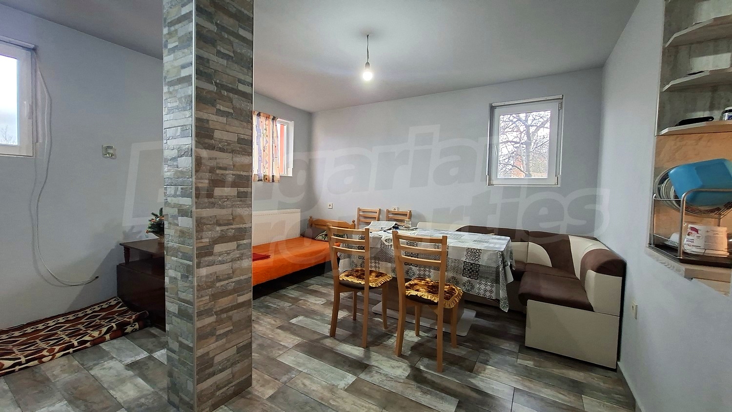 Gallery Picture 2