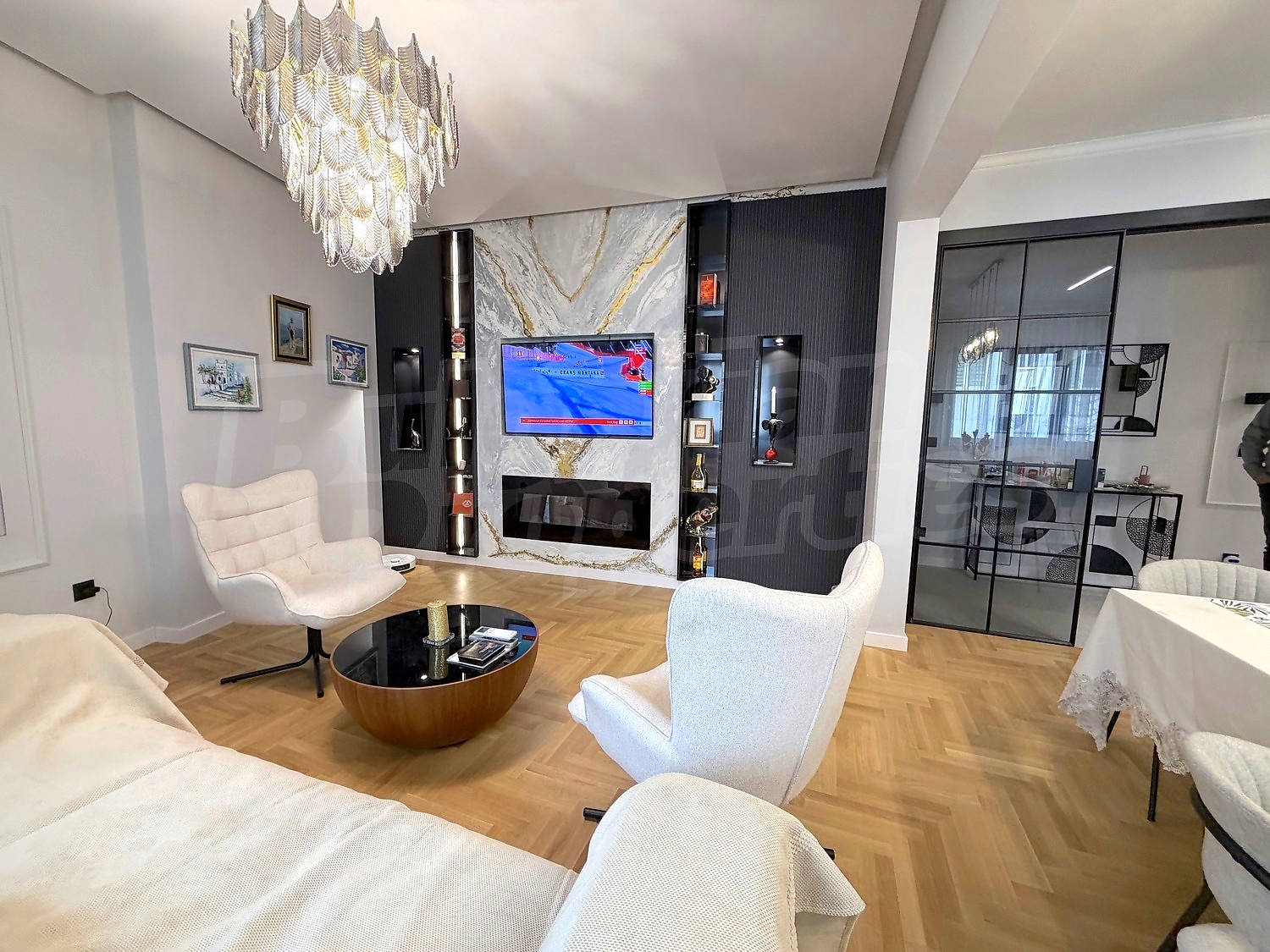 Gallery Picture 6