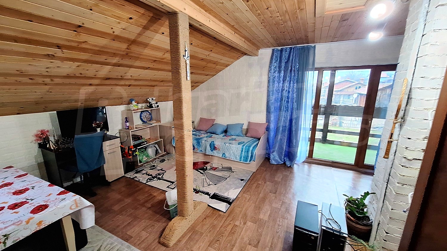 Gallery Picture 16