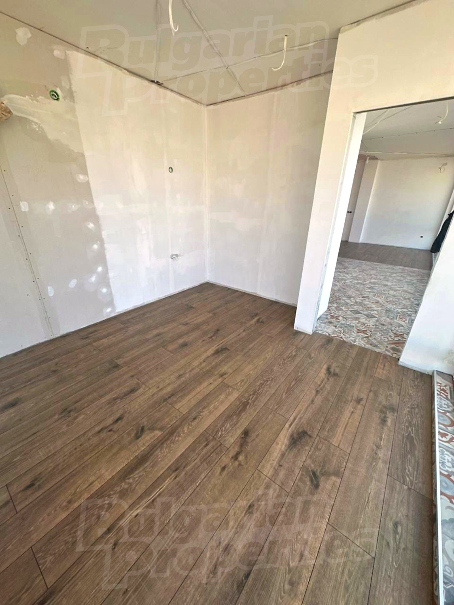 Gallery Picture 4