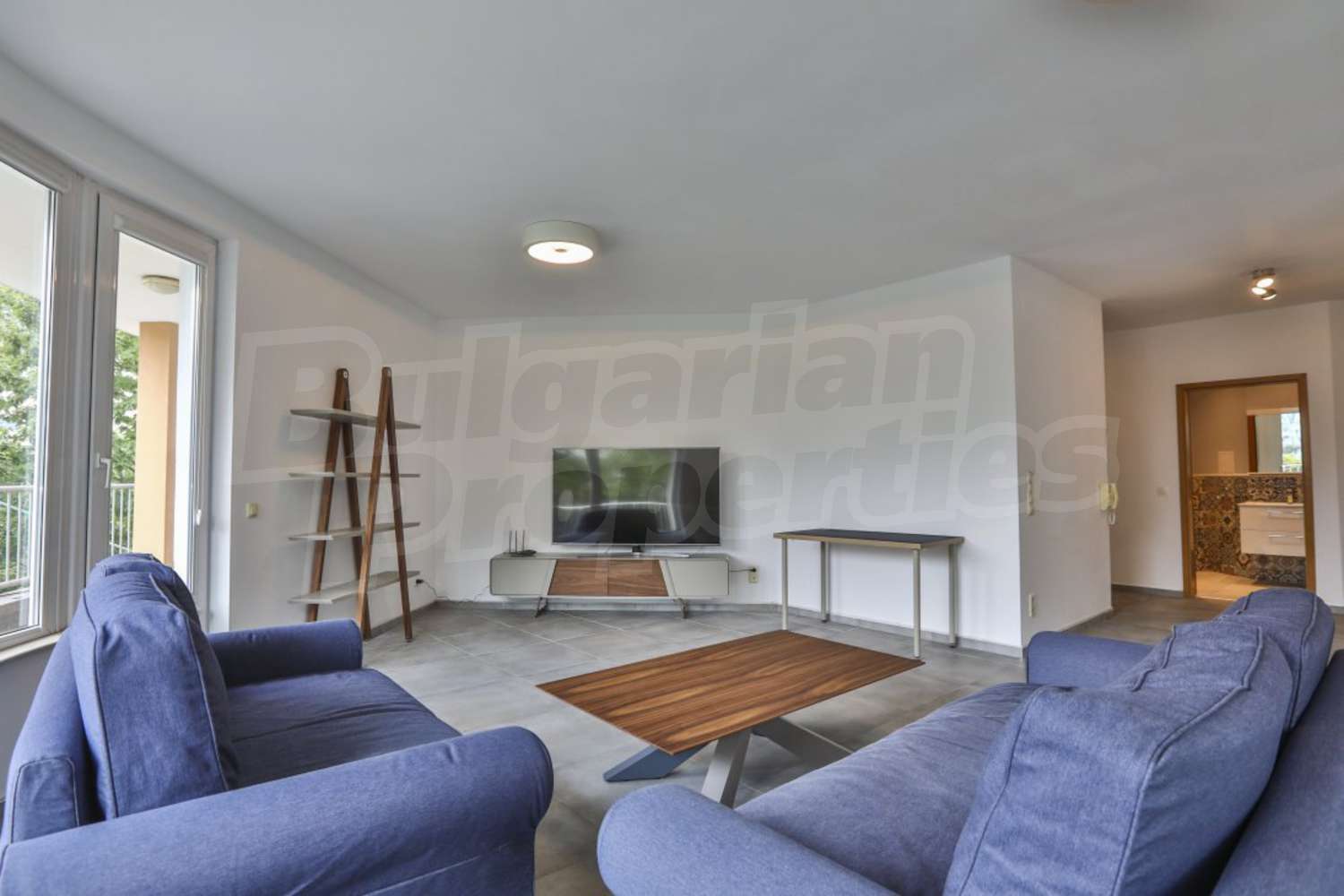 Gallery Picture 2