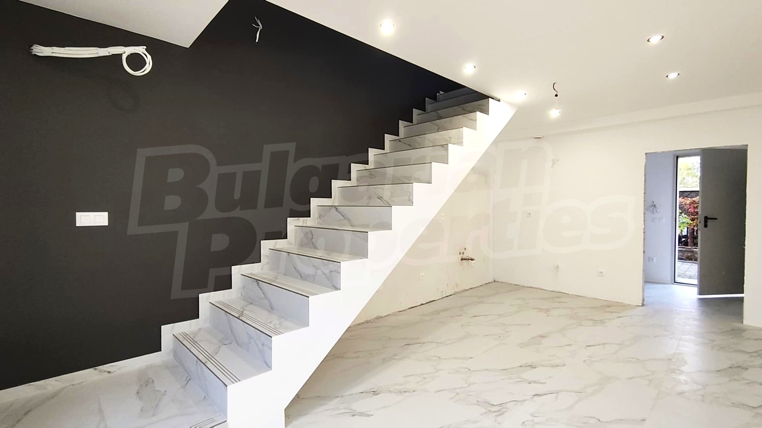 Gallery Picture 5
