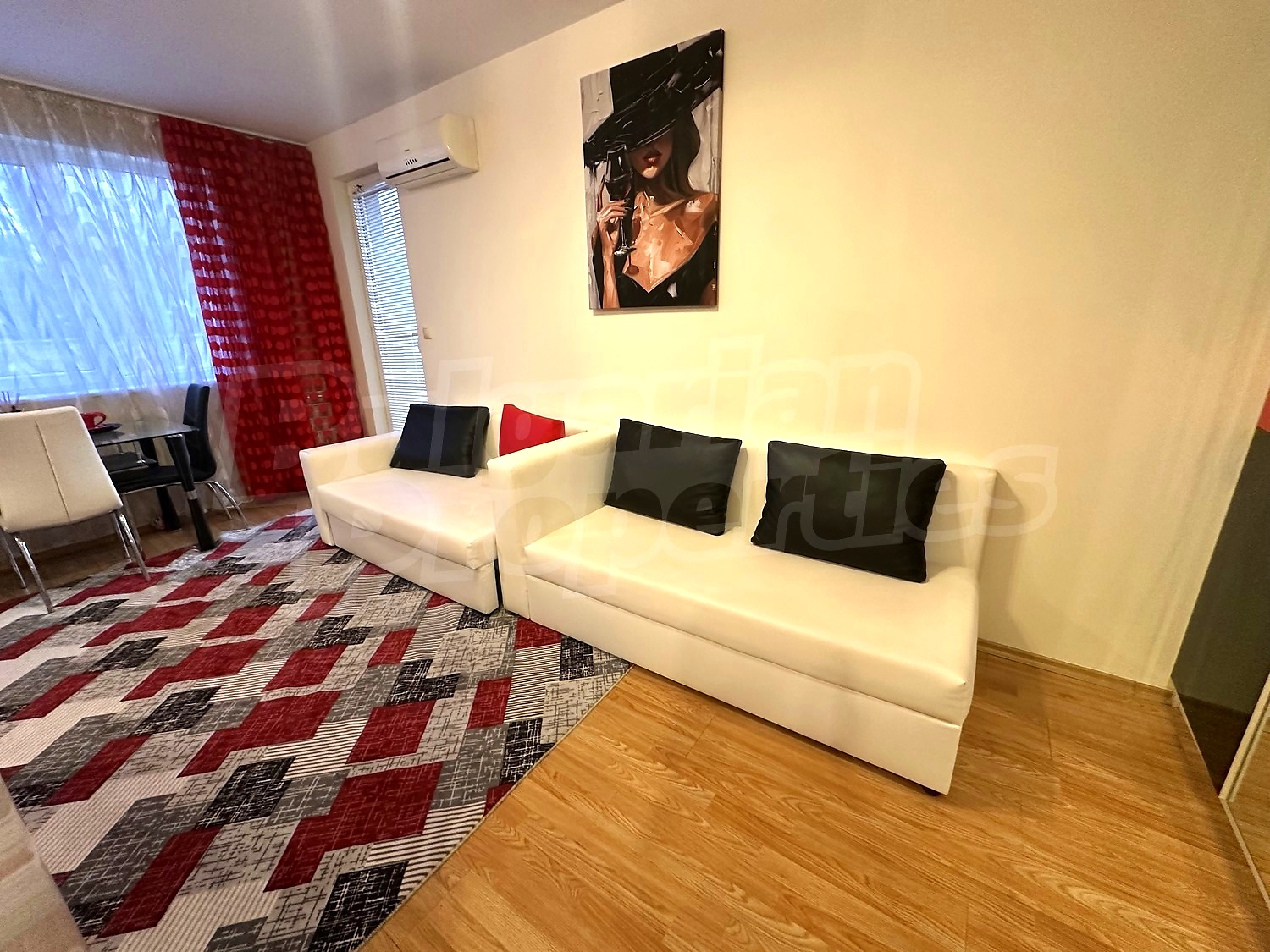 Gallery Picture 4