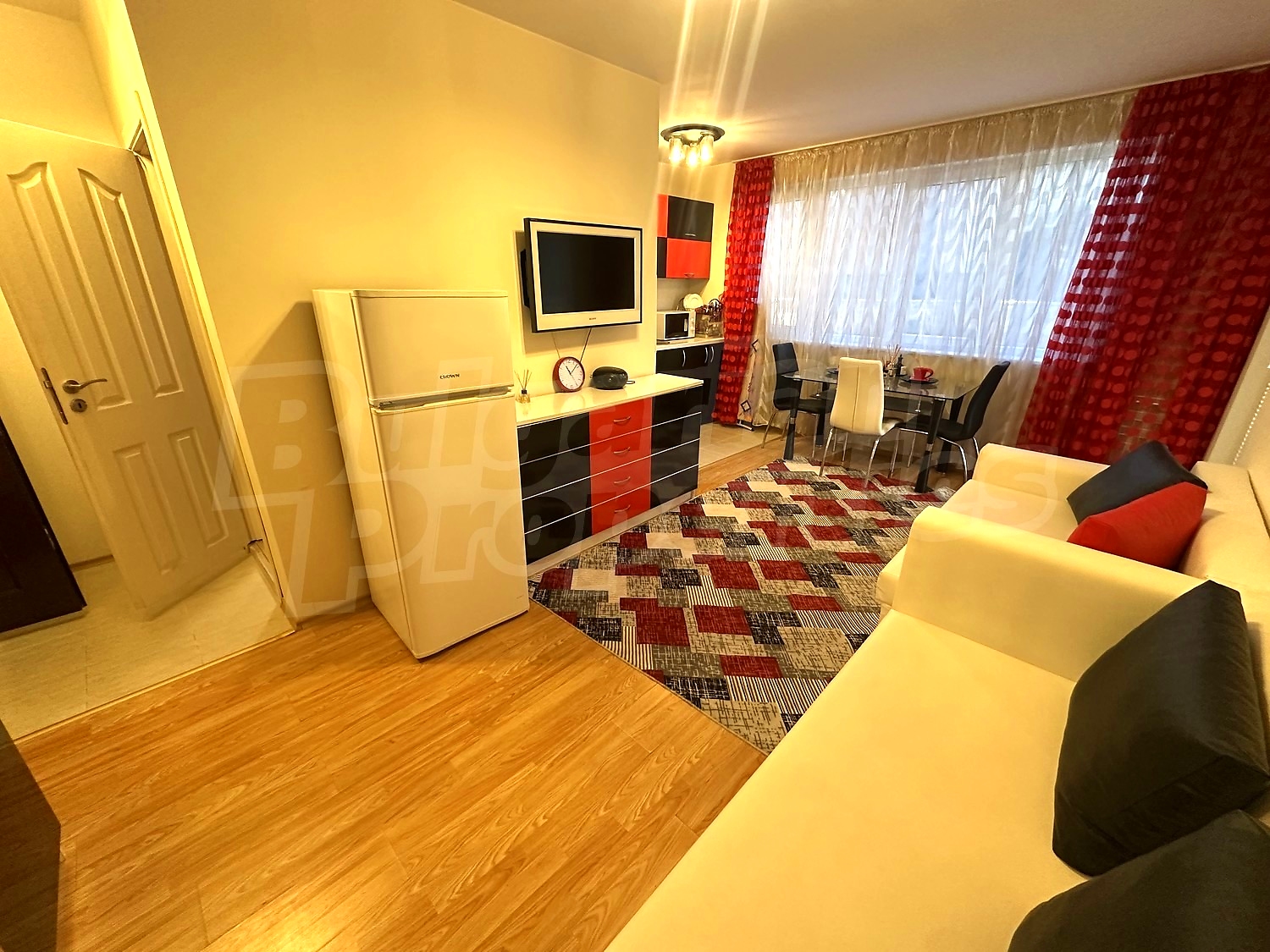 Gallery Picture 5