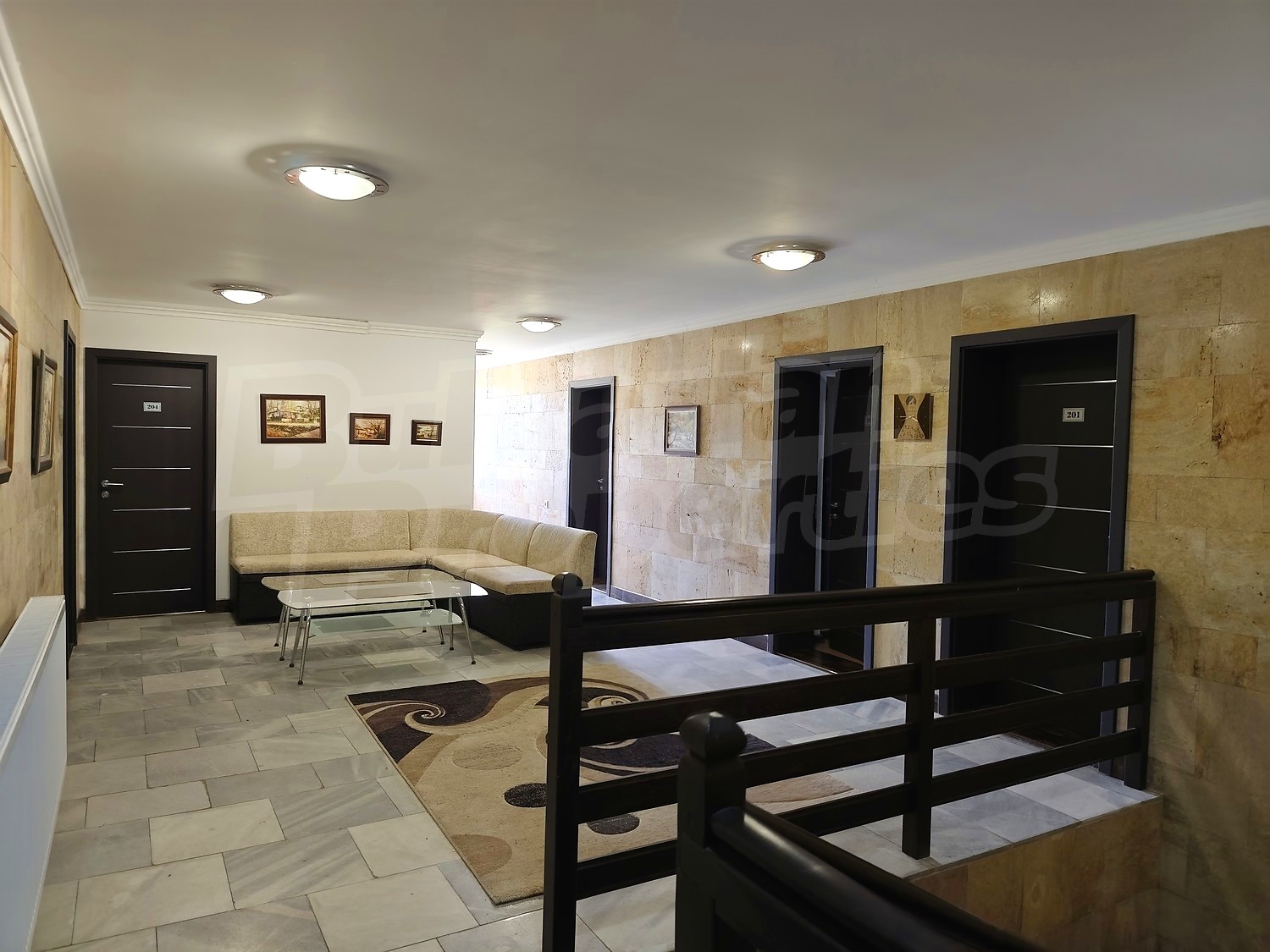 Gallery Picture 12