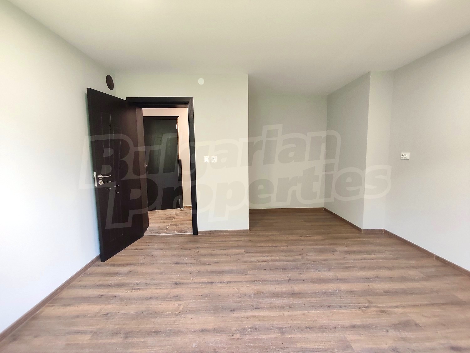 Gallery Picture 15