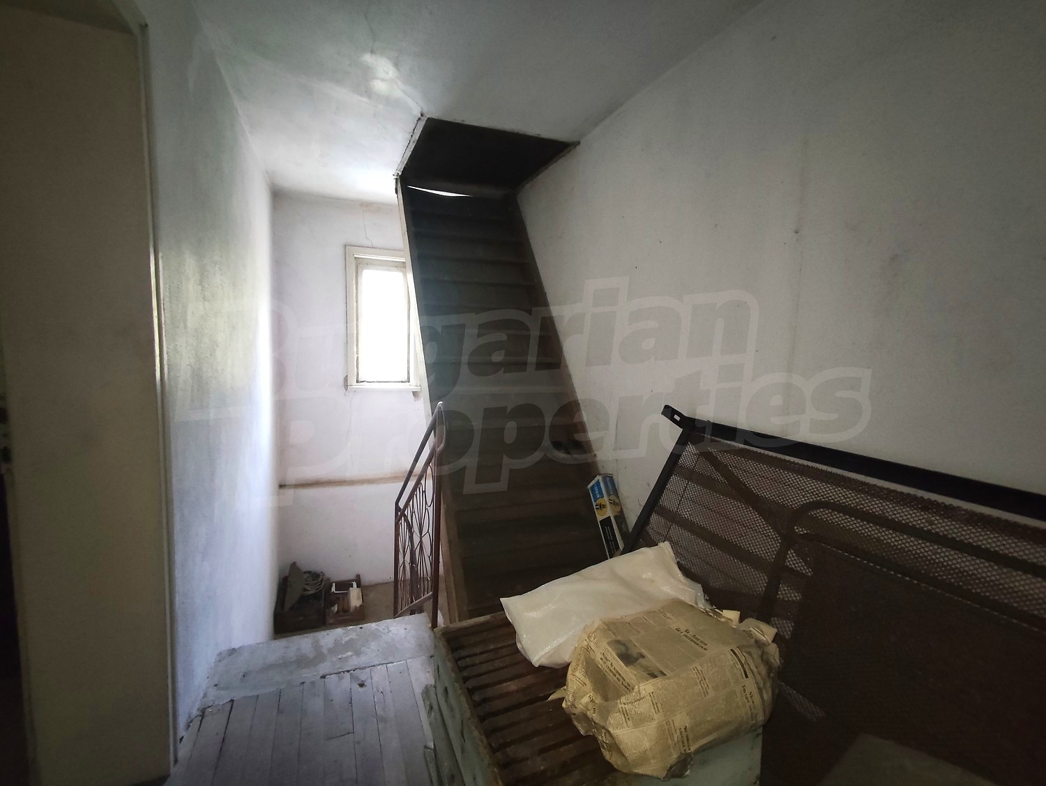 Gallery Picture 28