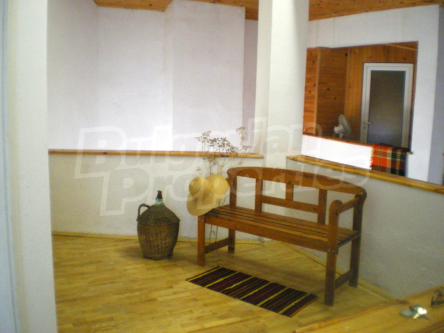 Gallery Picture 4