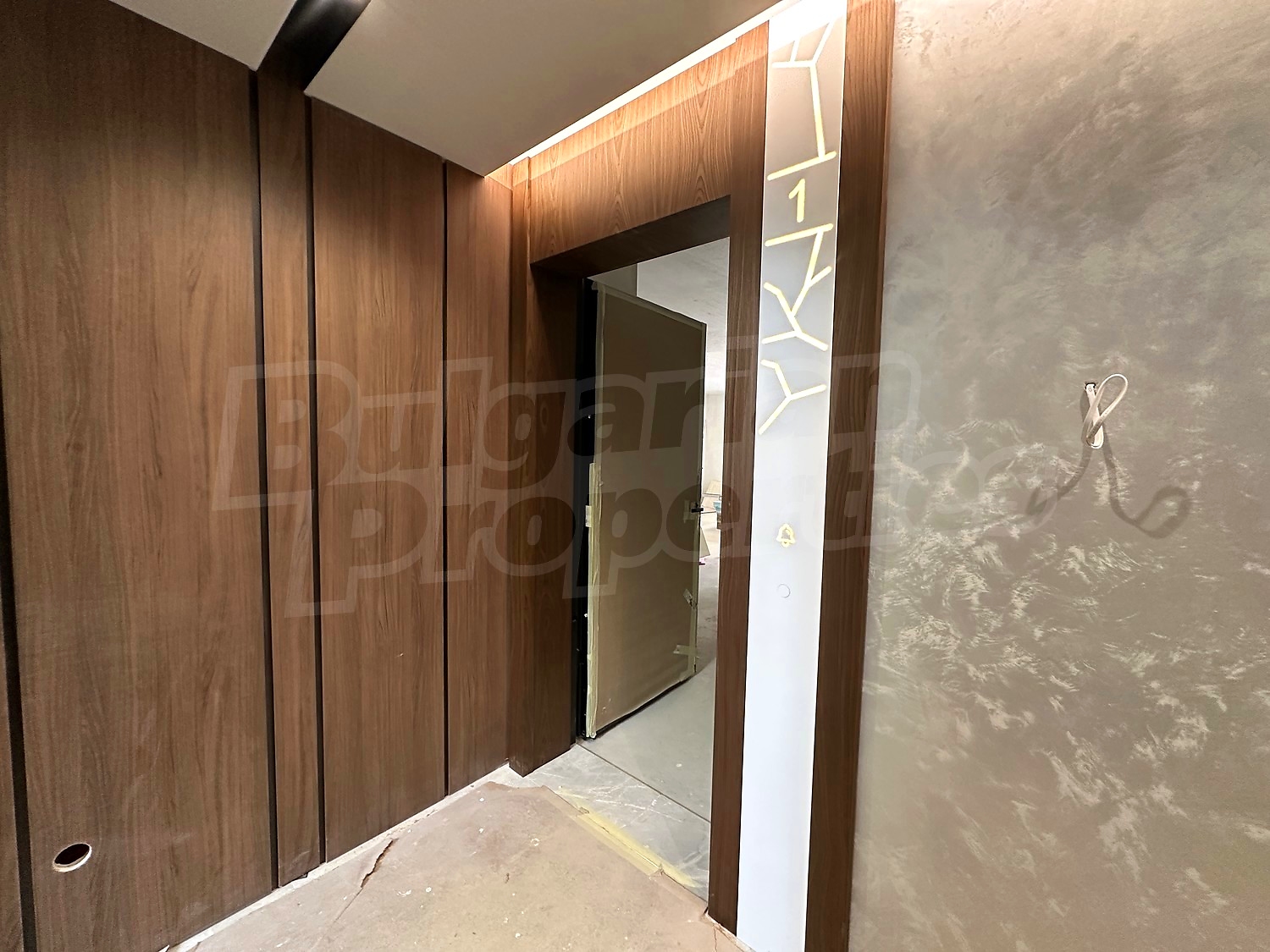 Gallery Picture 35