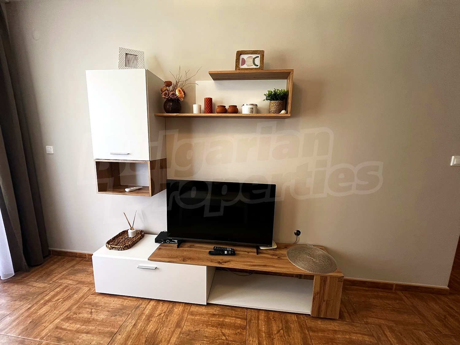 Gallery Picture 14