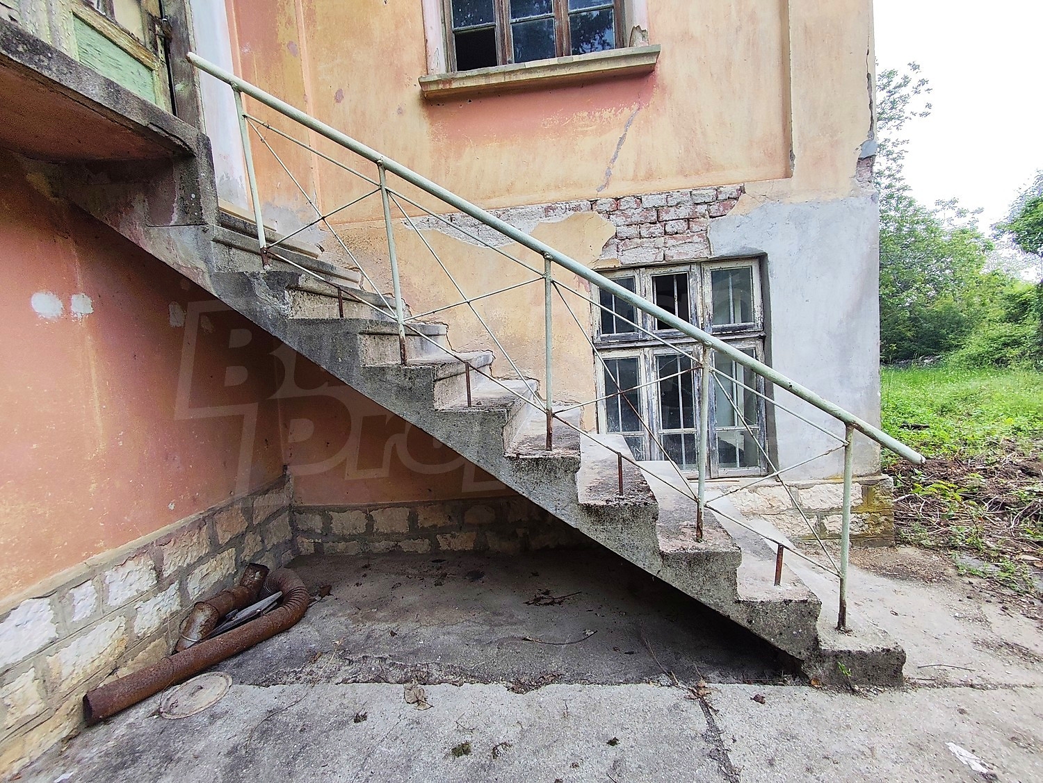 Gallery Picture 33