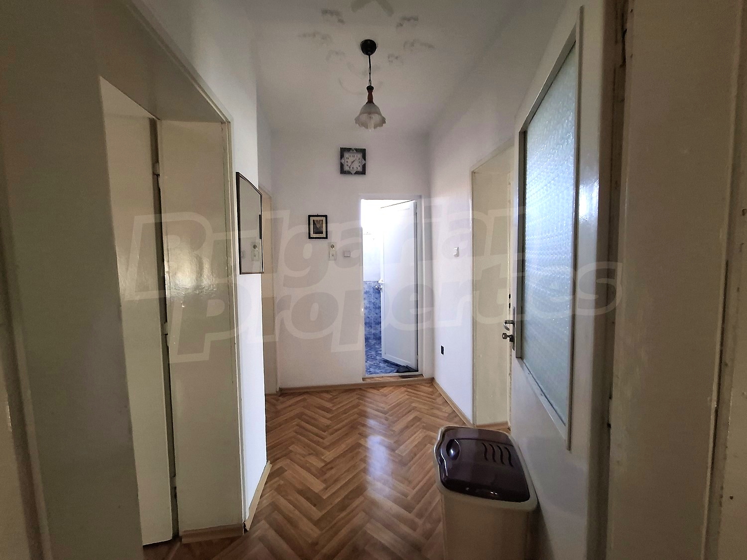 Gallery Picture 15