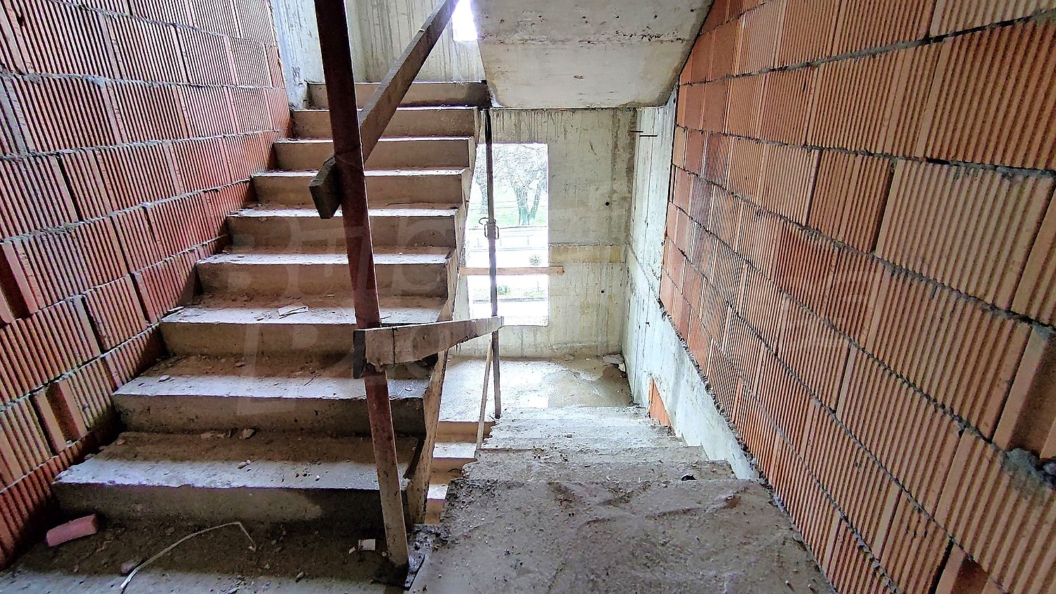 Gallery Picture 15