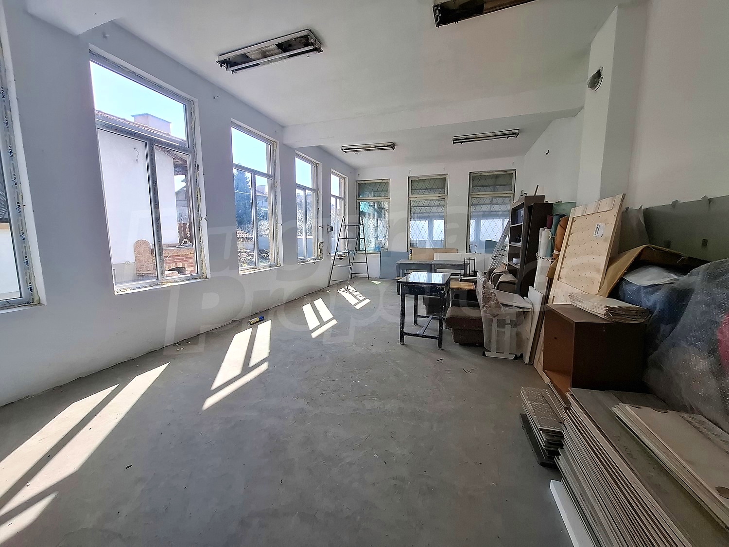 Gallery Picture 17
