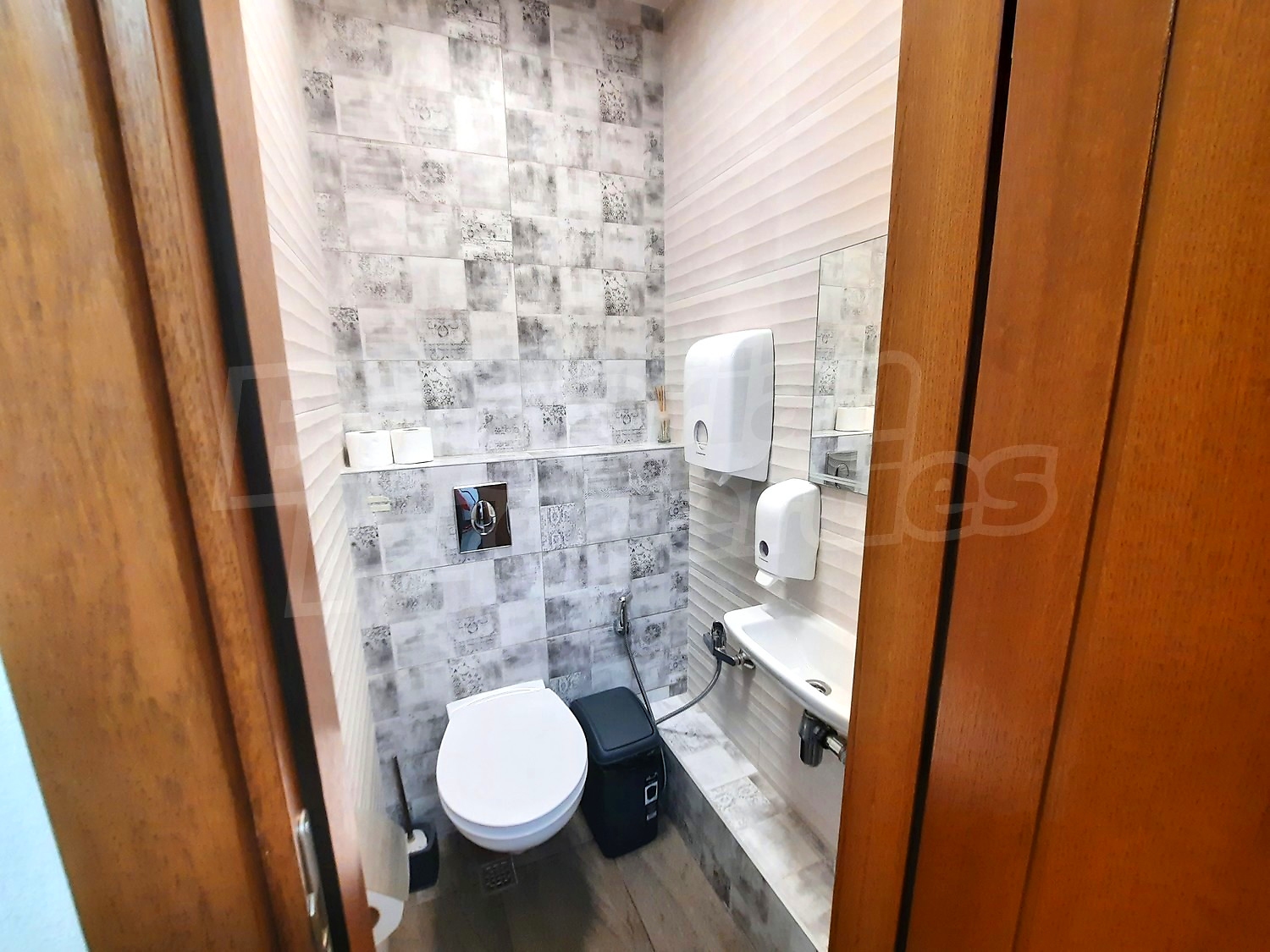 Gallery Picture 17