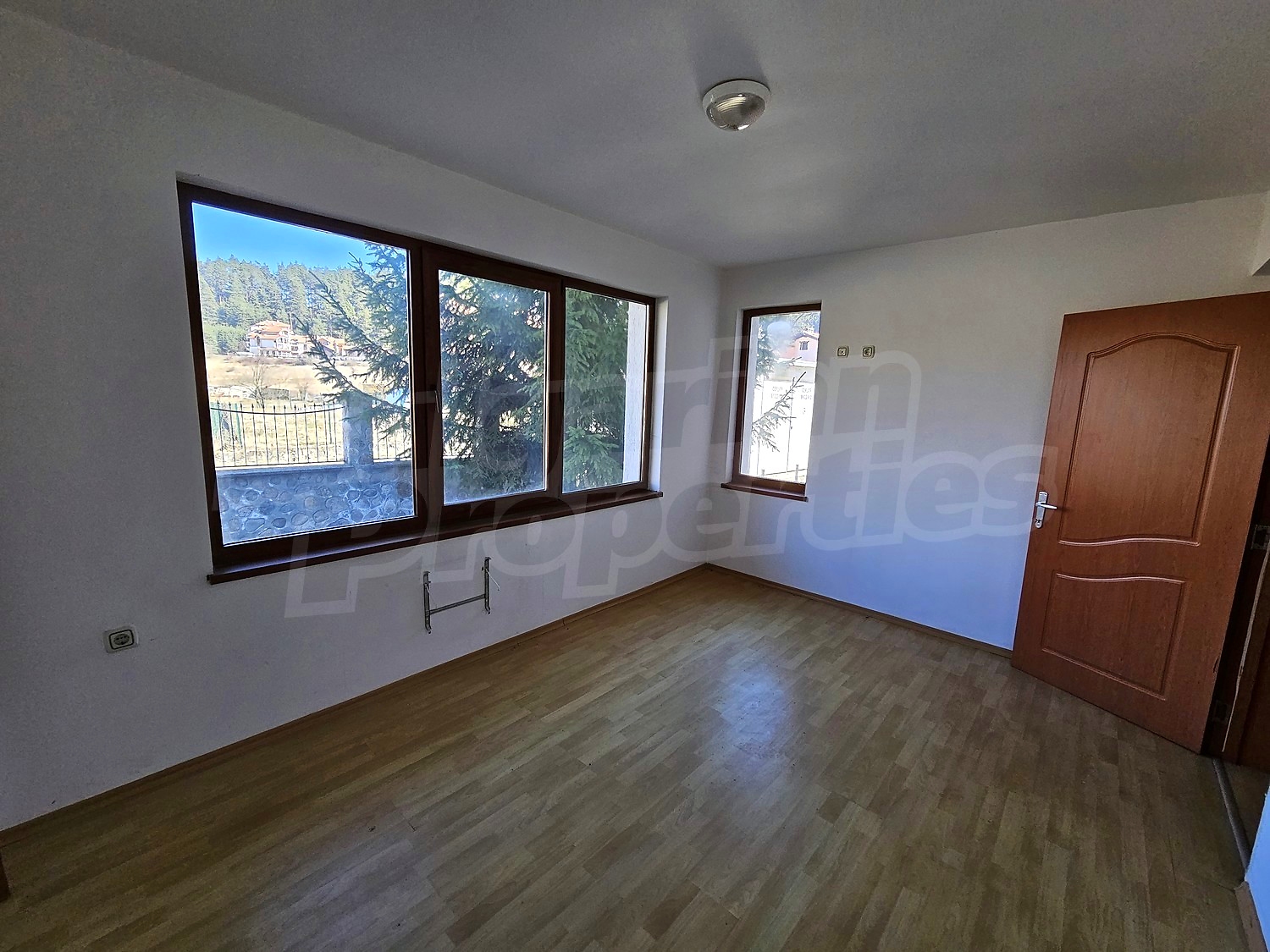 Gallery Picture 11