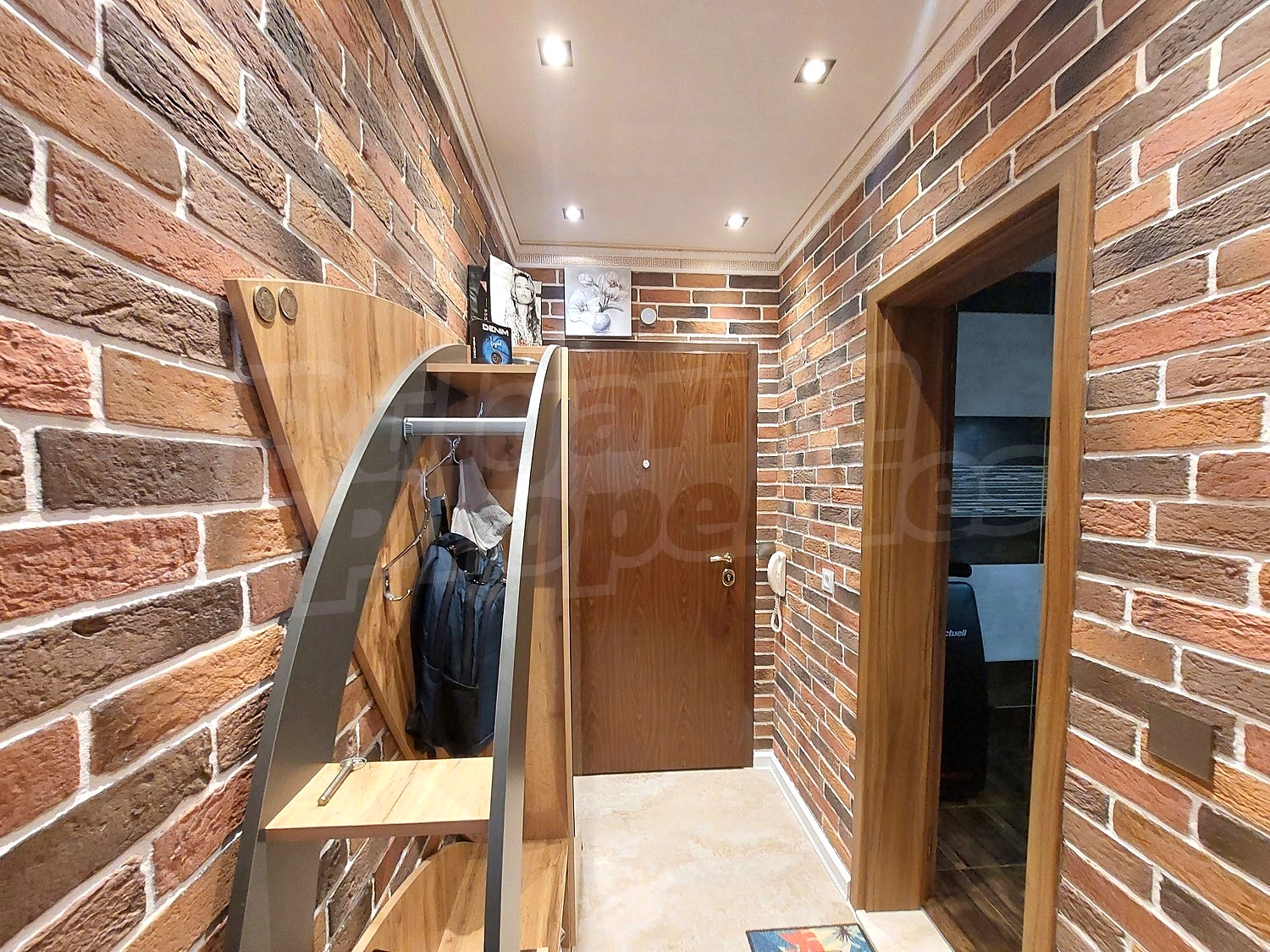 Gallery Picture 15