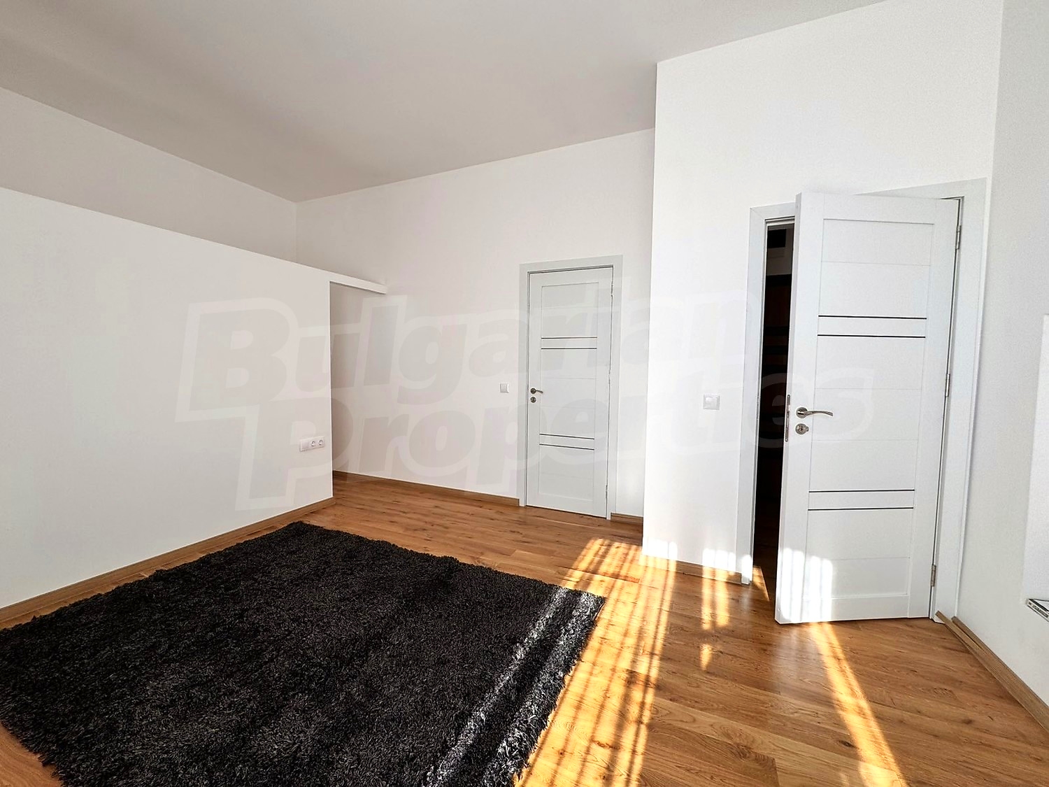 Gallery Picture 14