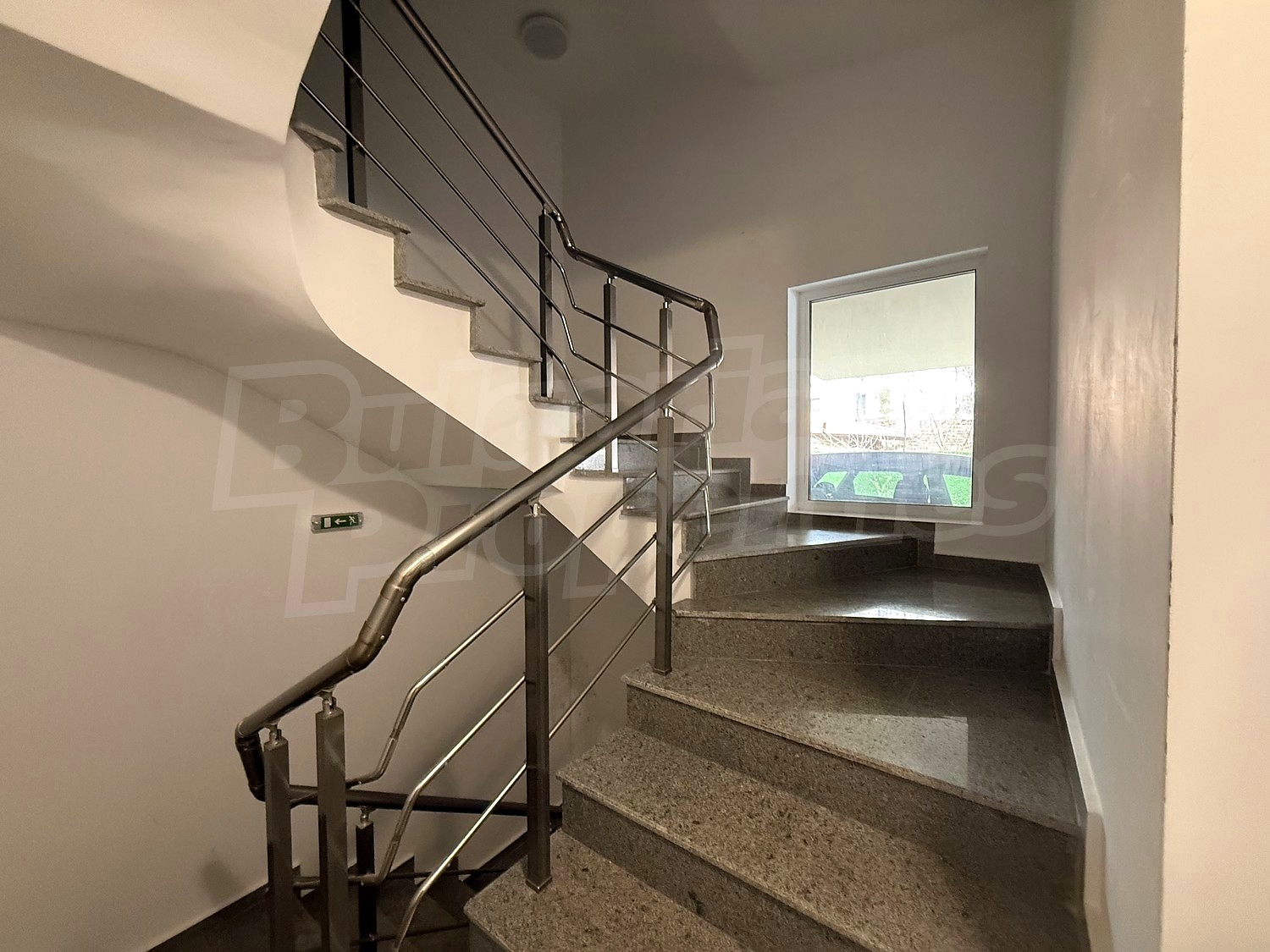 Gallery Picture 13