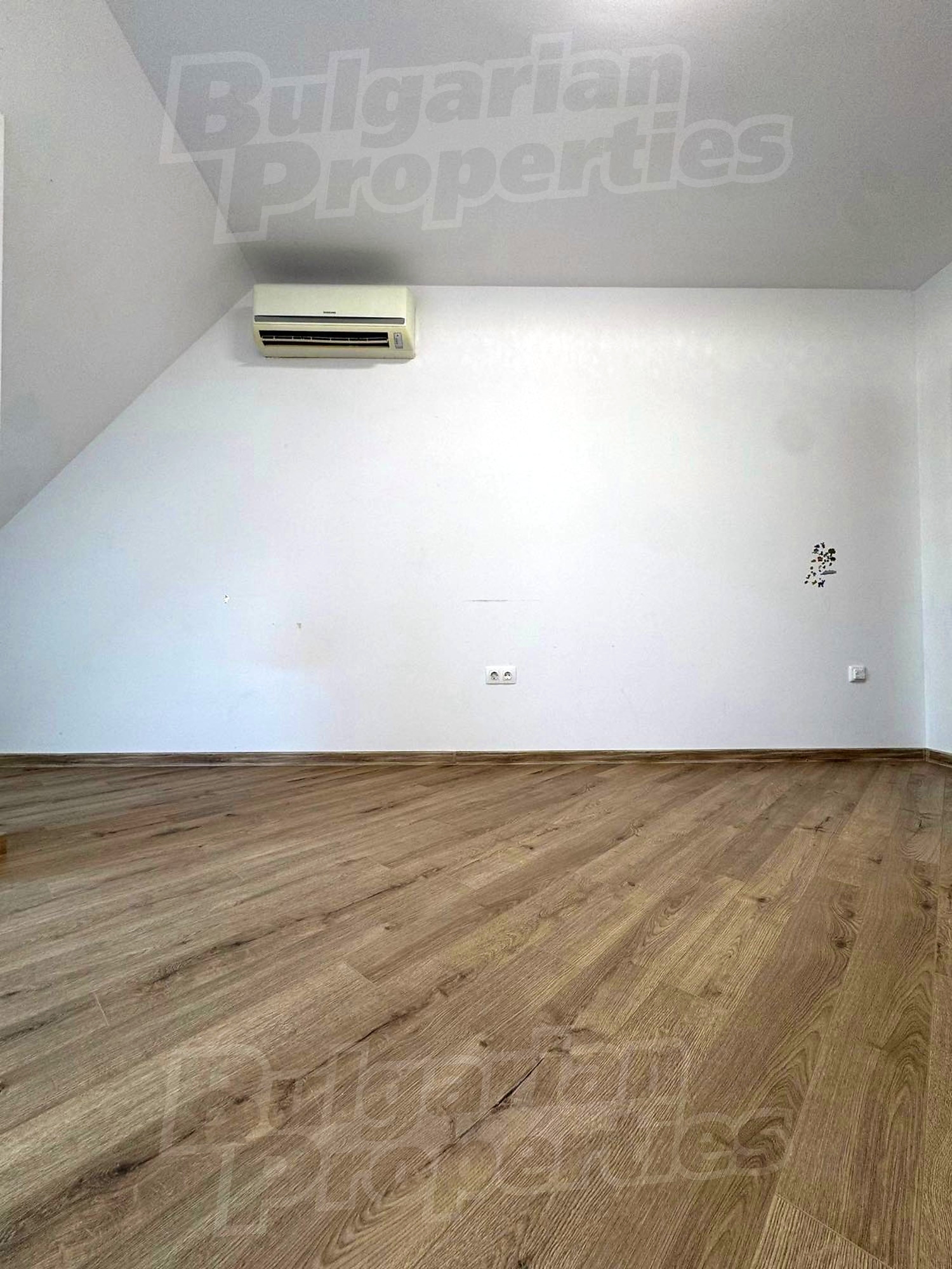 Gallery Picture 18