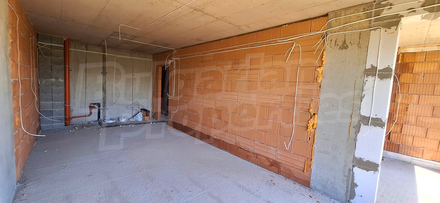 Gallery Picture 9