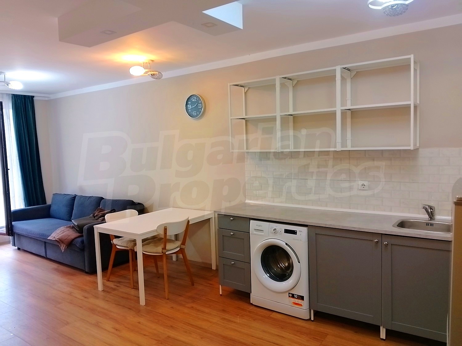 Gallery Picture 10