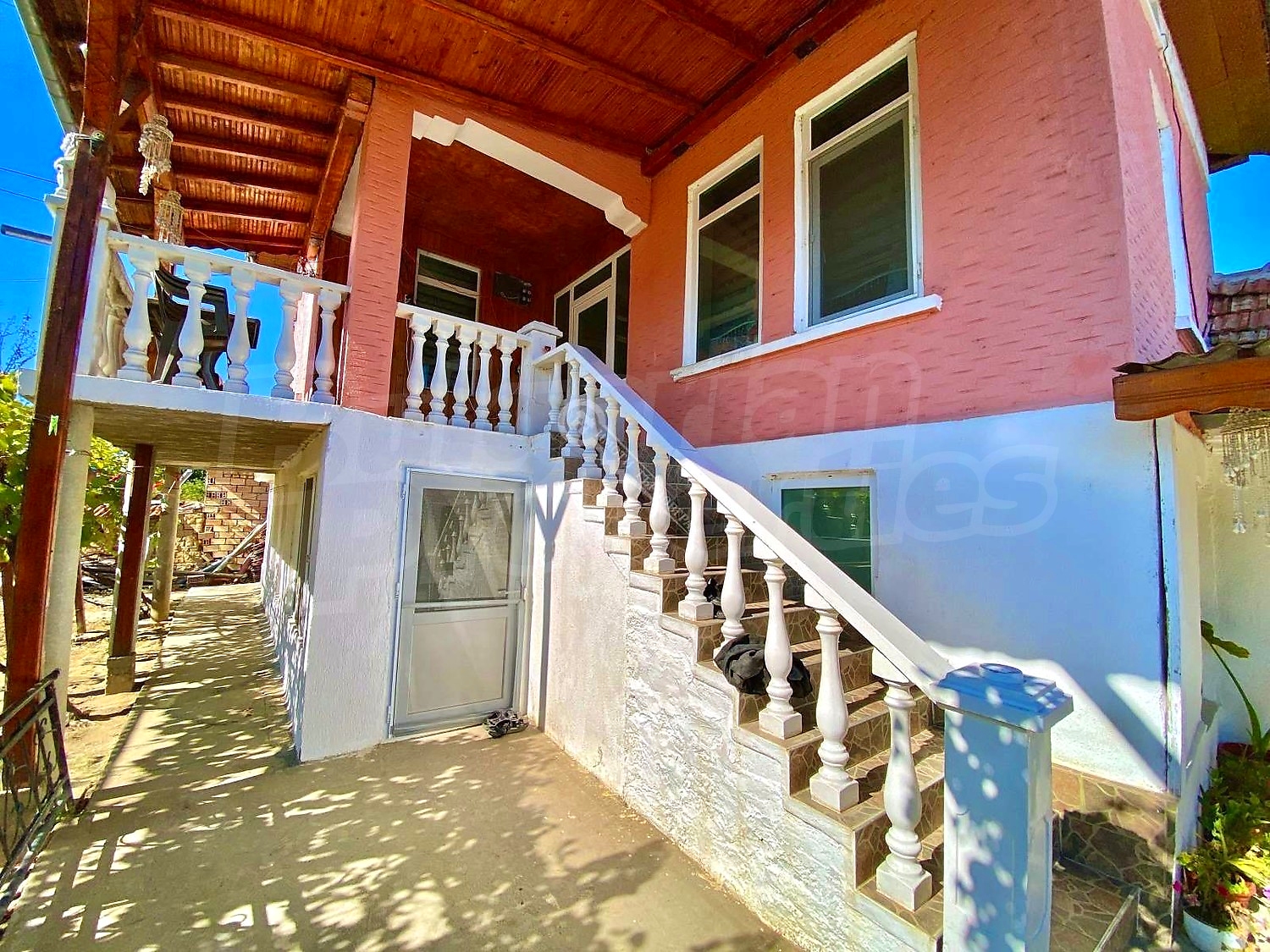 Gallery Picture 6