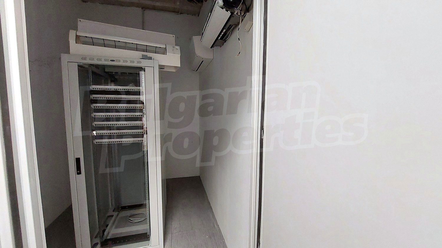 Gallery Picture 19