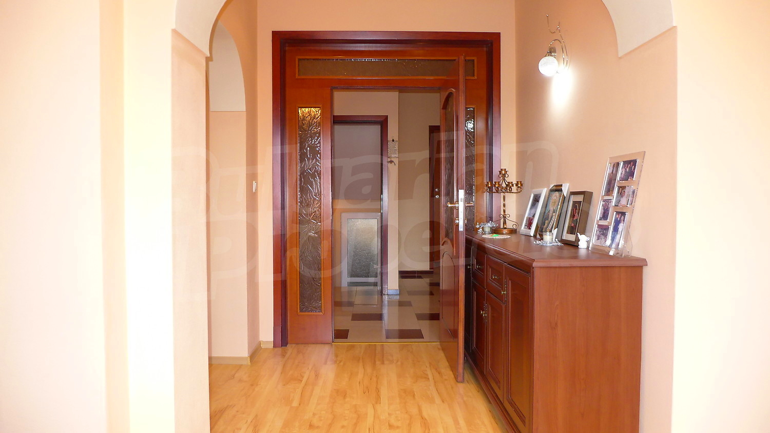 Gallery Picture 27