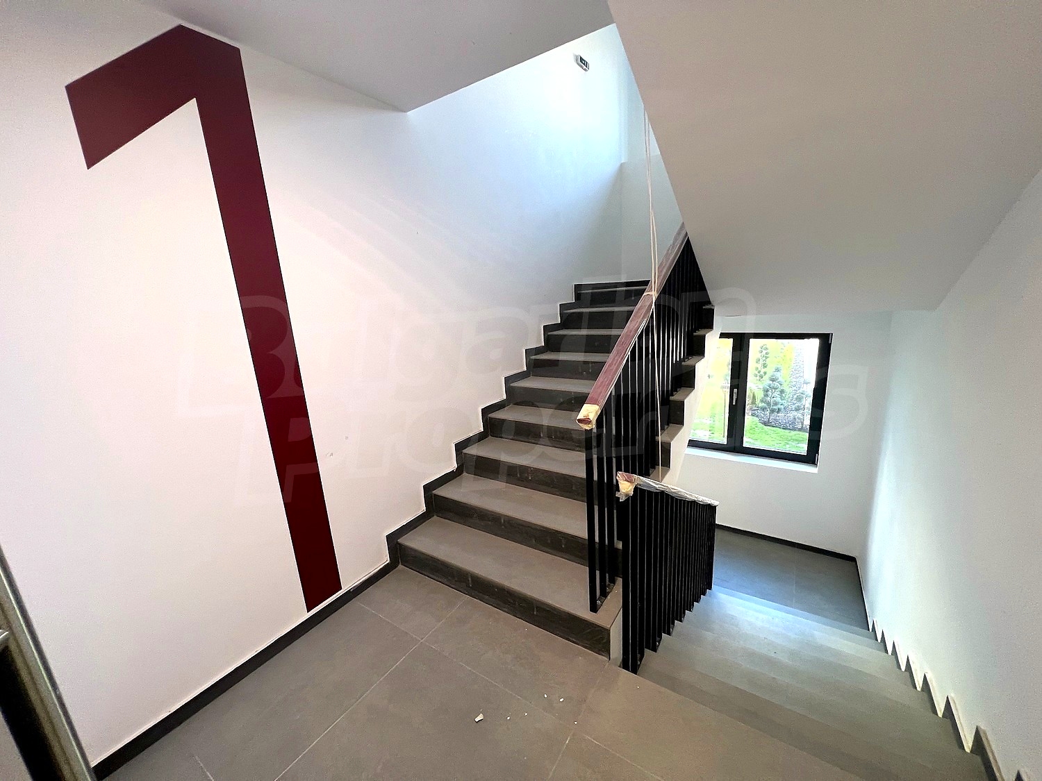 Gallery Picture 13
