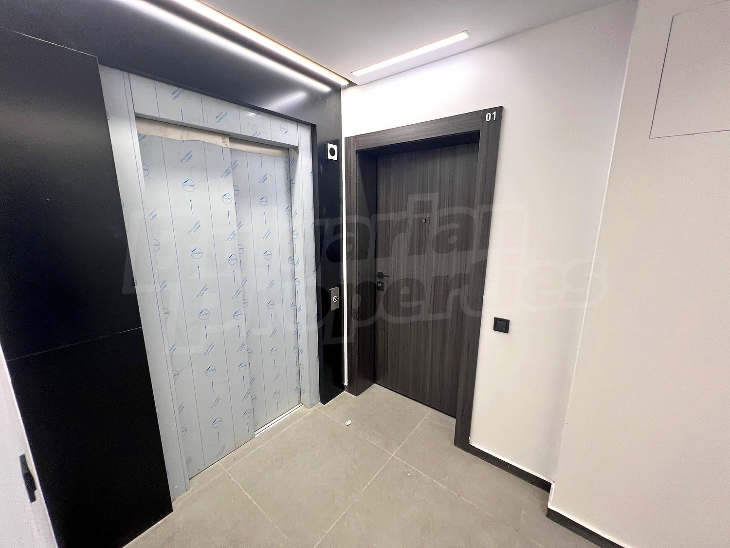Gallery Picture 10