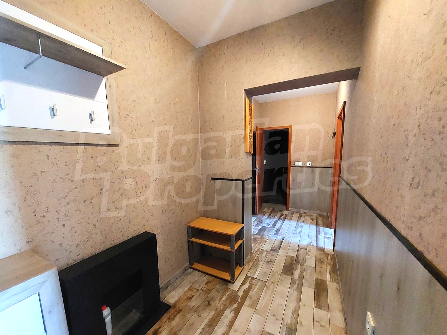 Gallery Picture 30