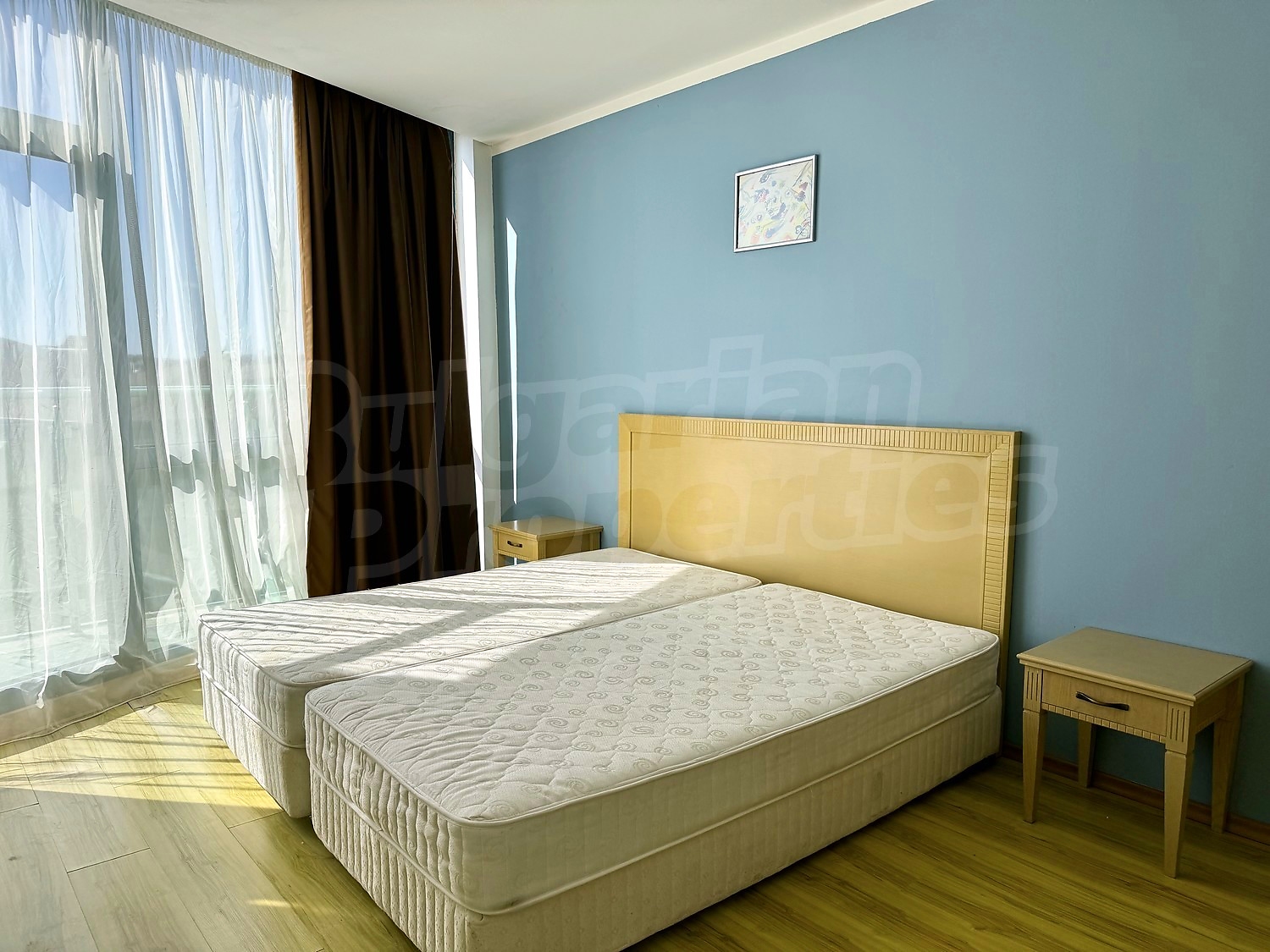 Gallery Picture 26