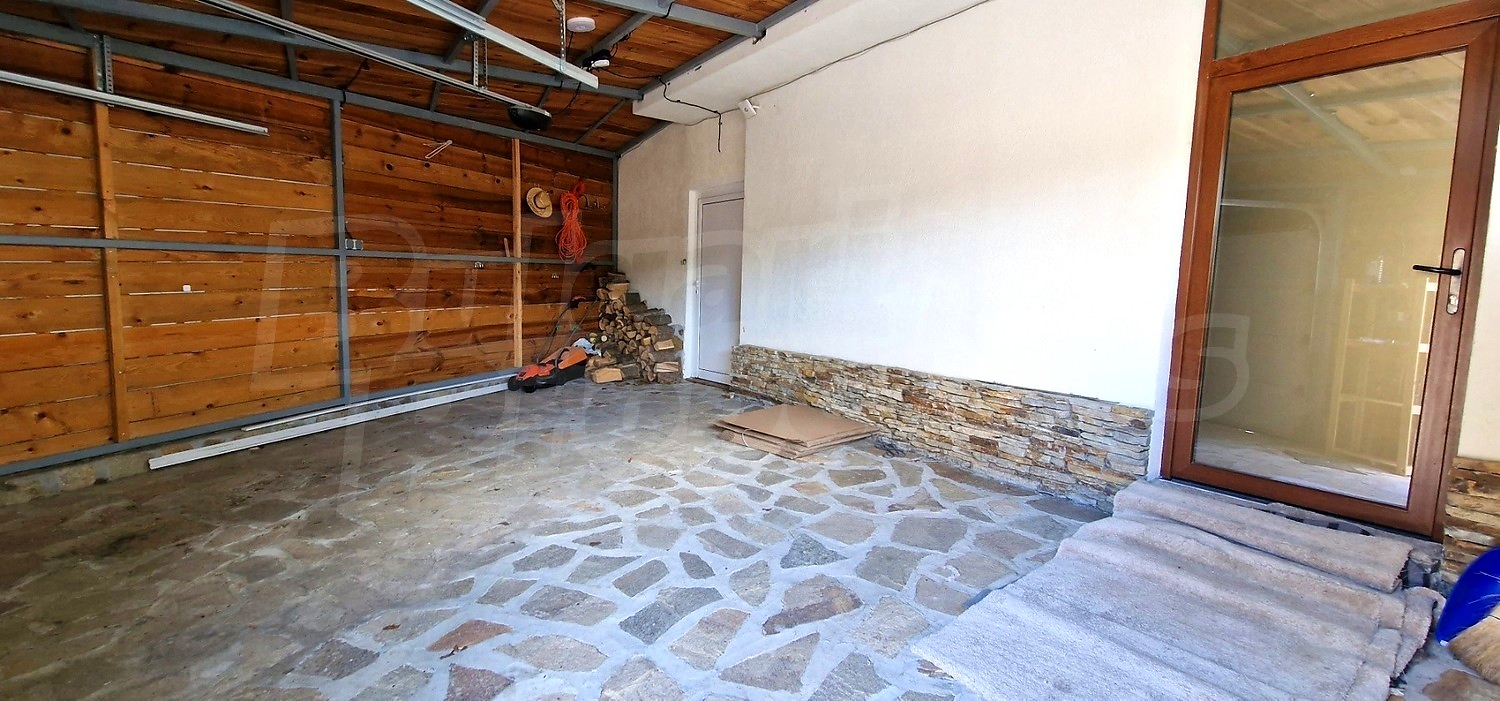 Gallery Picture 25
