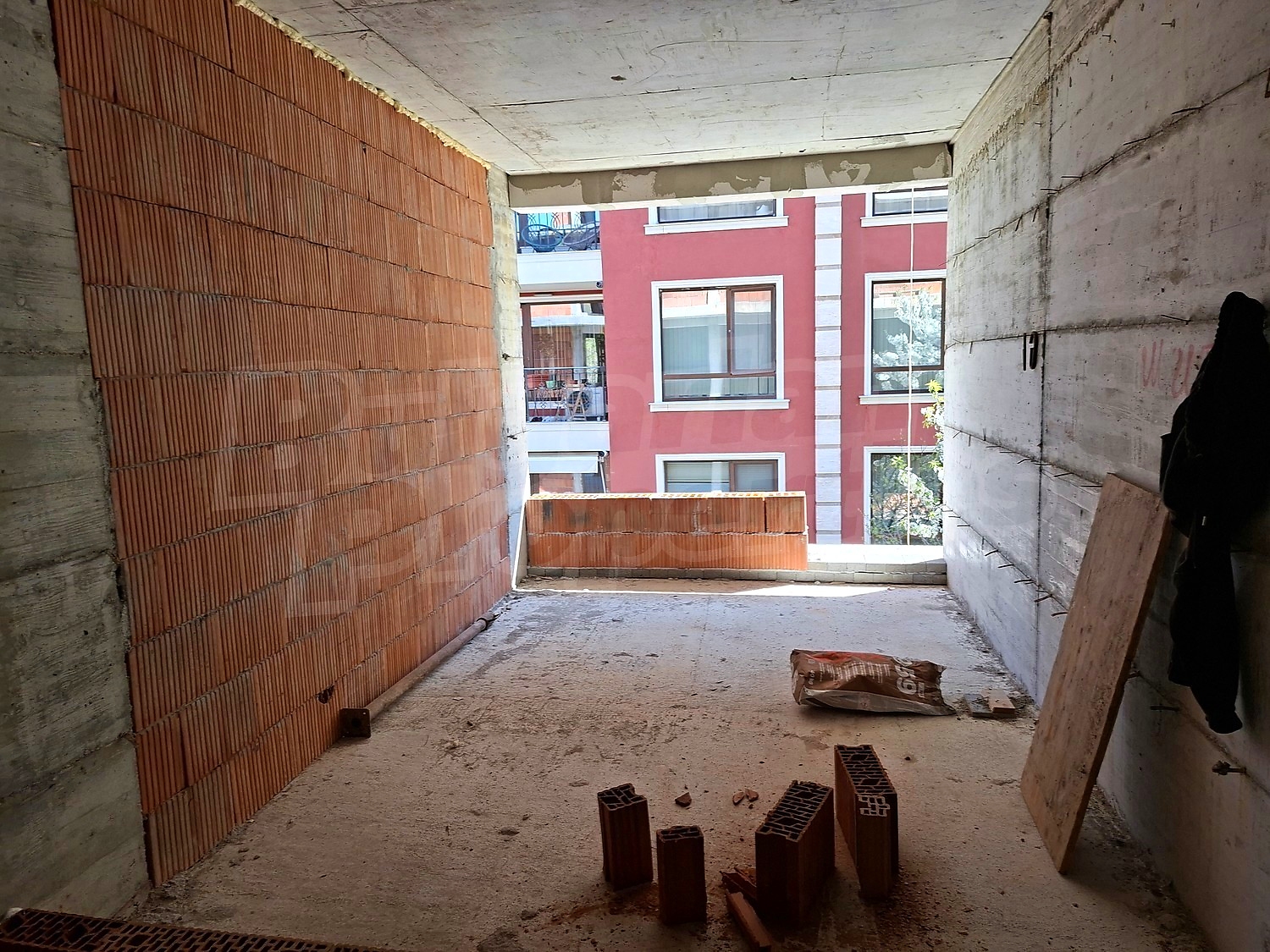 Gallery Picture 14