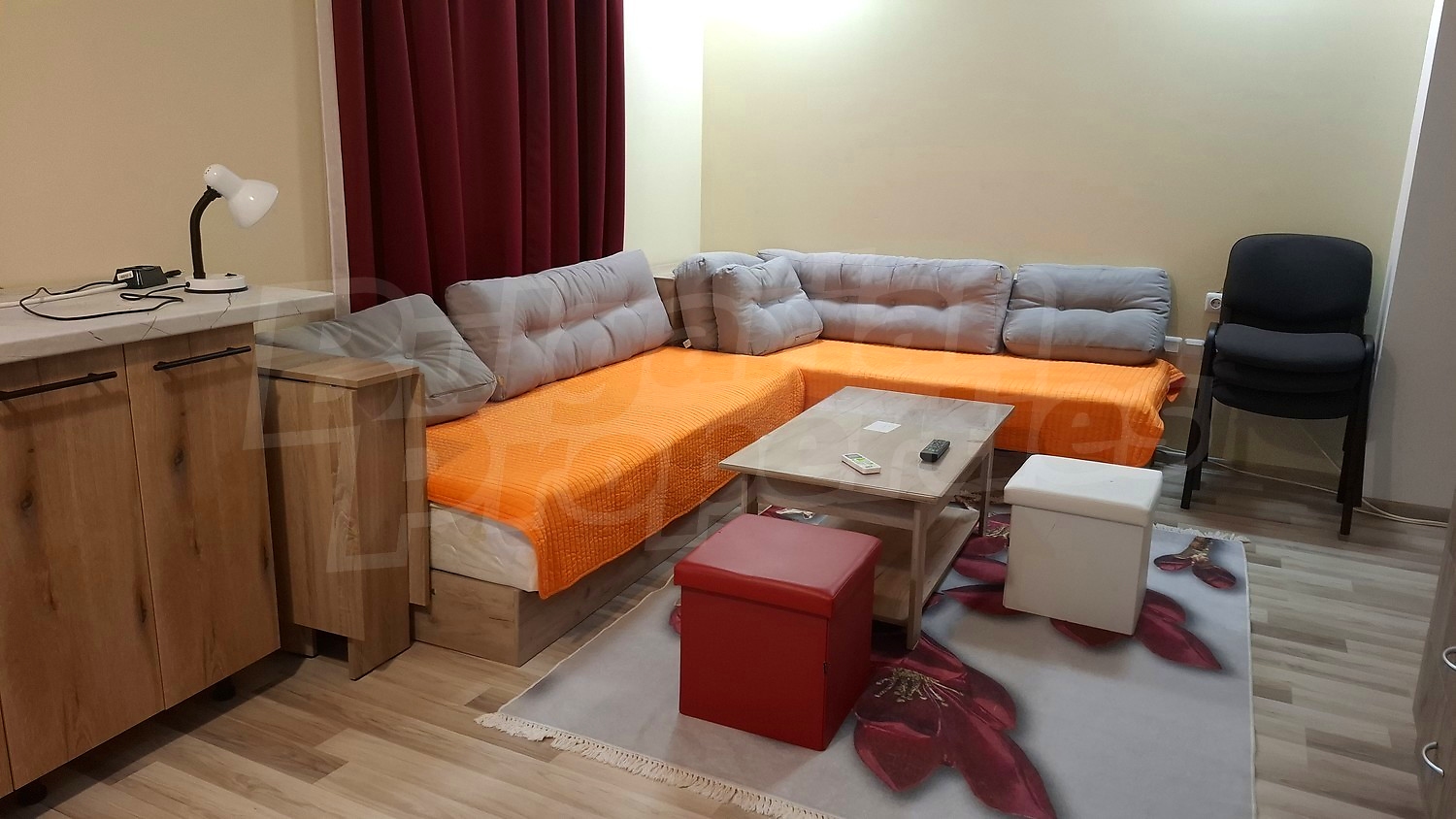 Gallery Picture 5