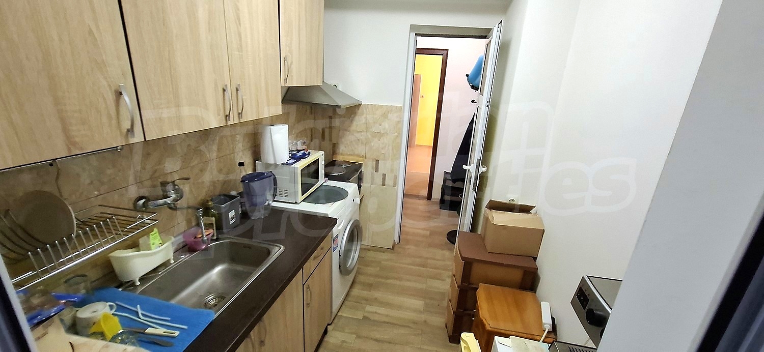Gallery Picture 12