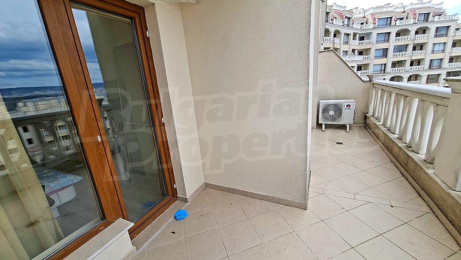 Gallery Picture 27