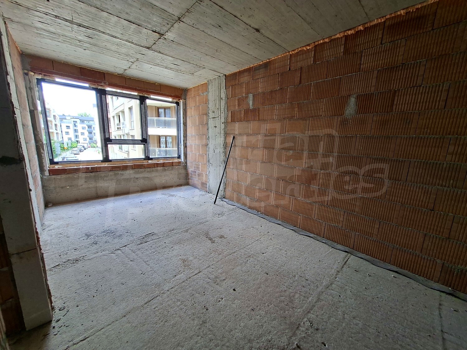 Gallery Picture 12