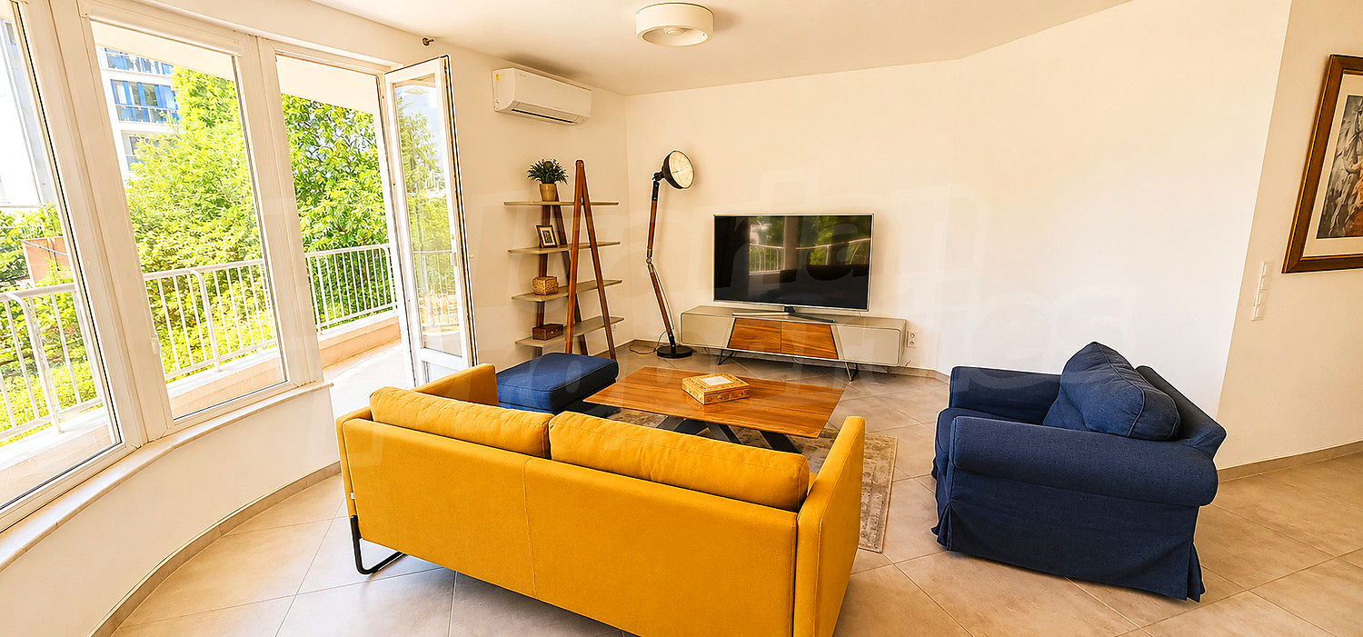 Gallery Picture 3
