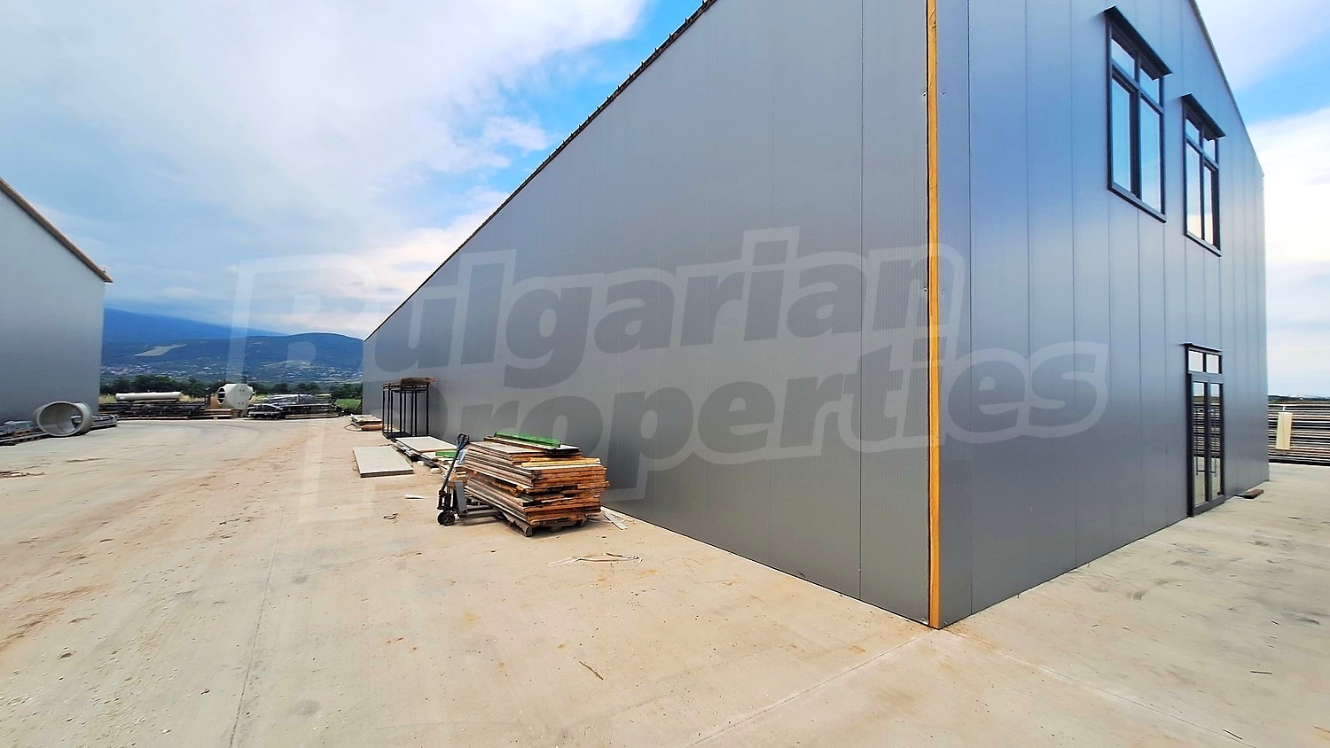 Gallery Picture 5