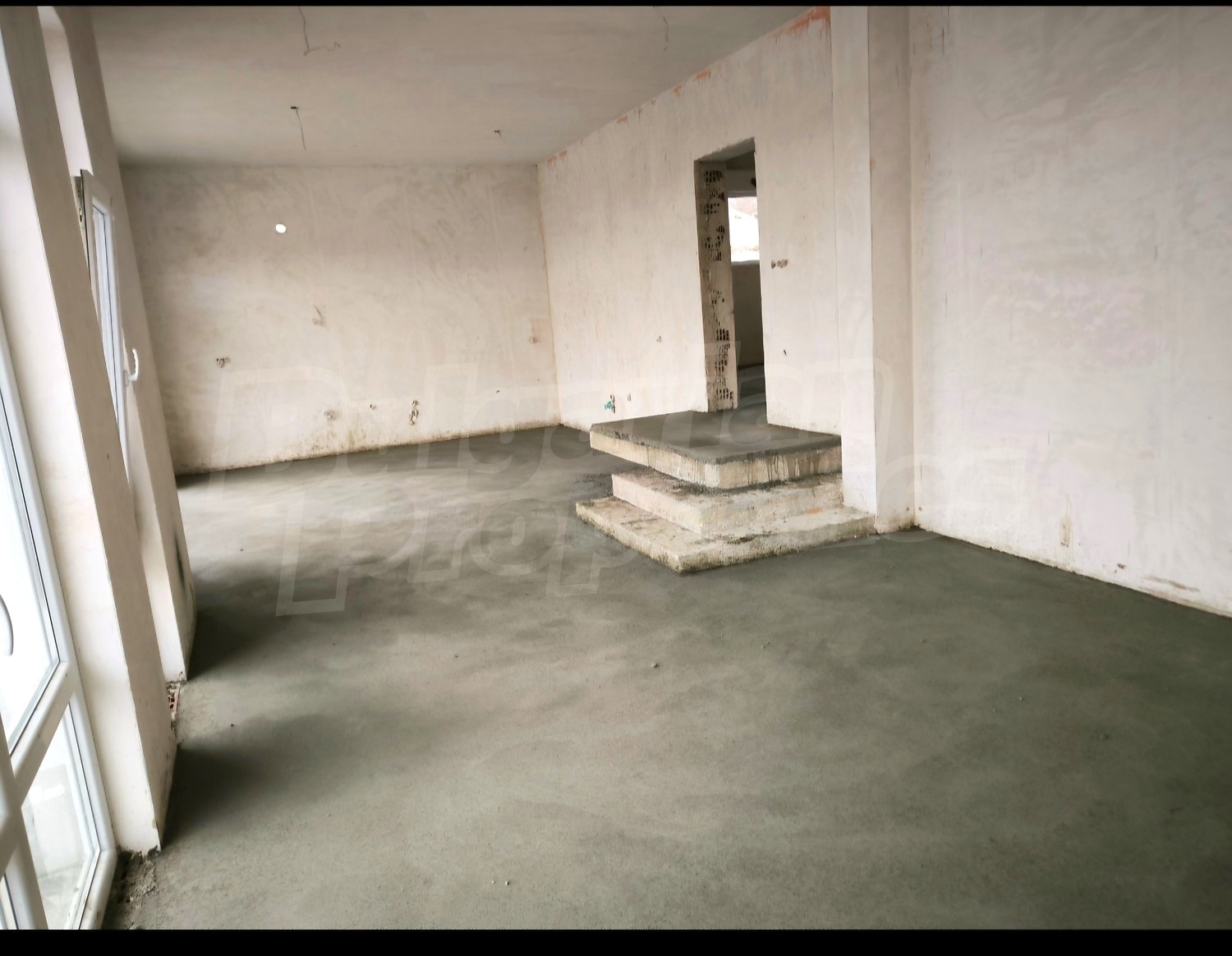 Gallery Picture 10