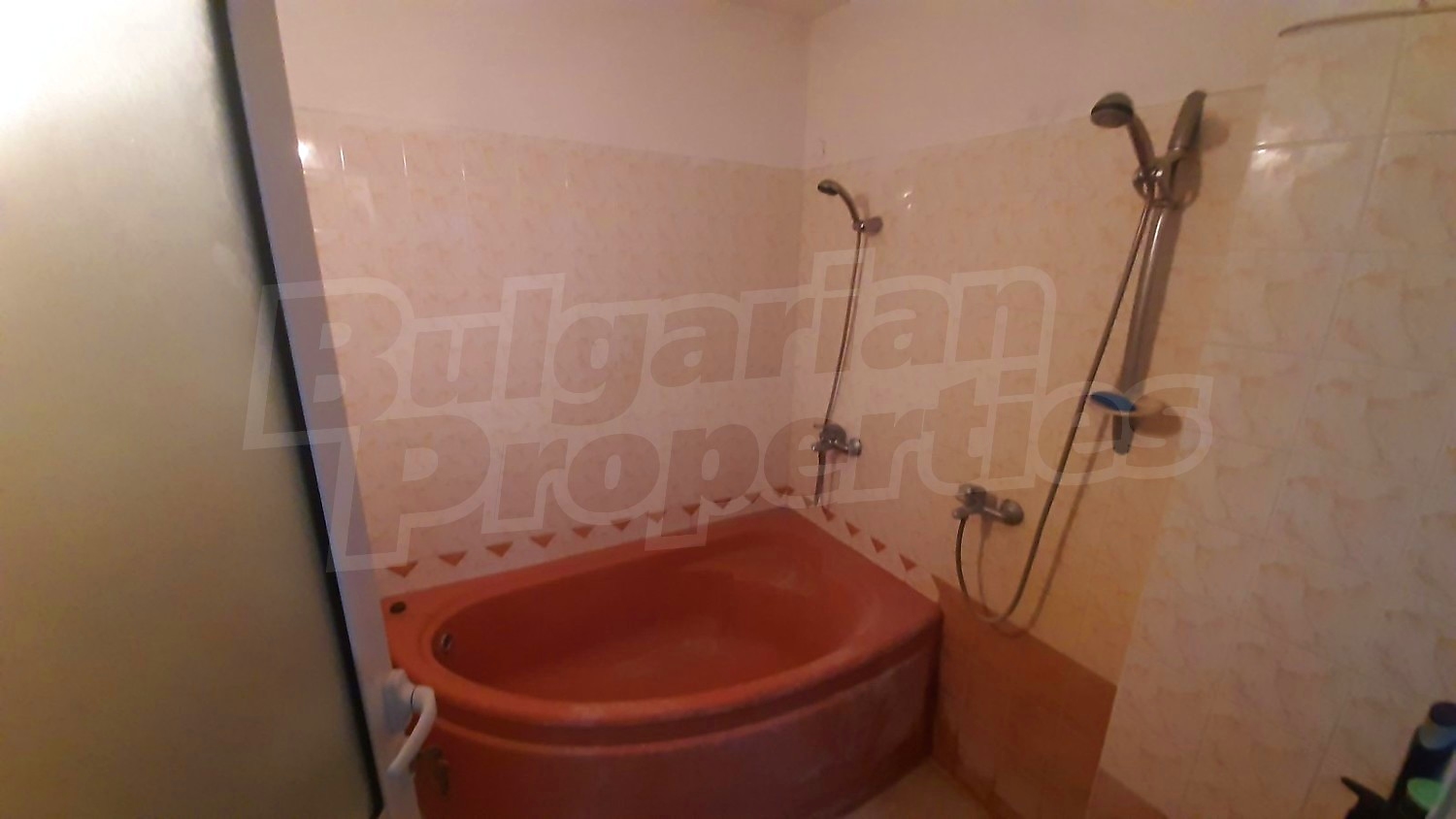 Gallery Picture 19