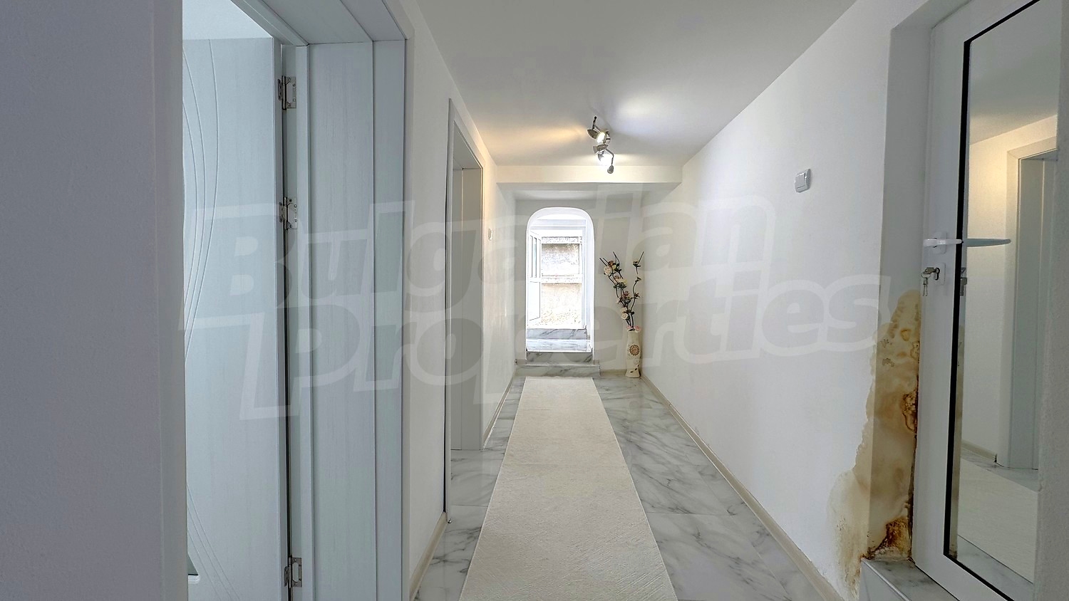 Gallery Picture 24