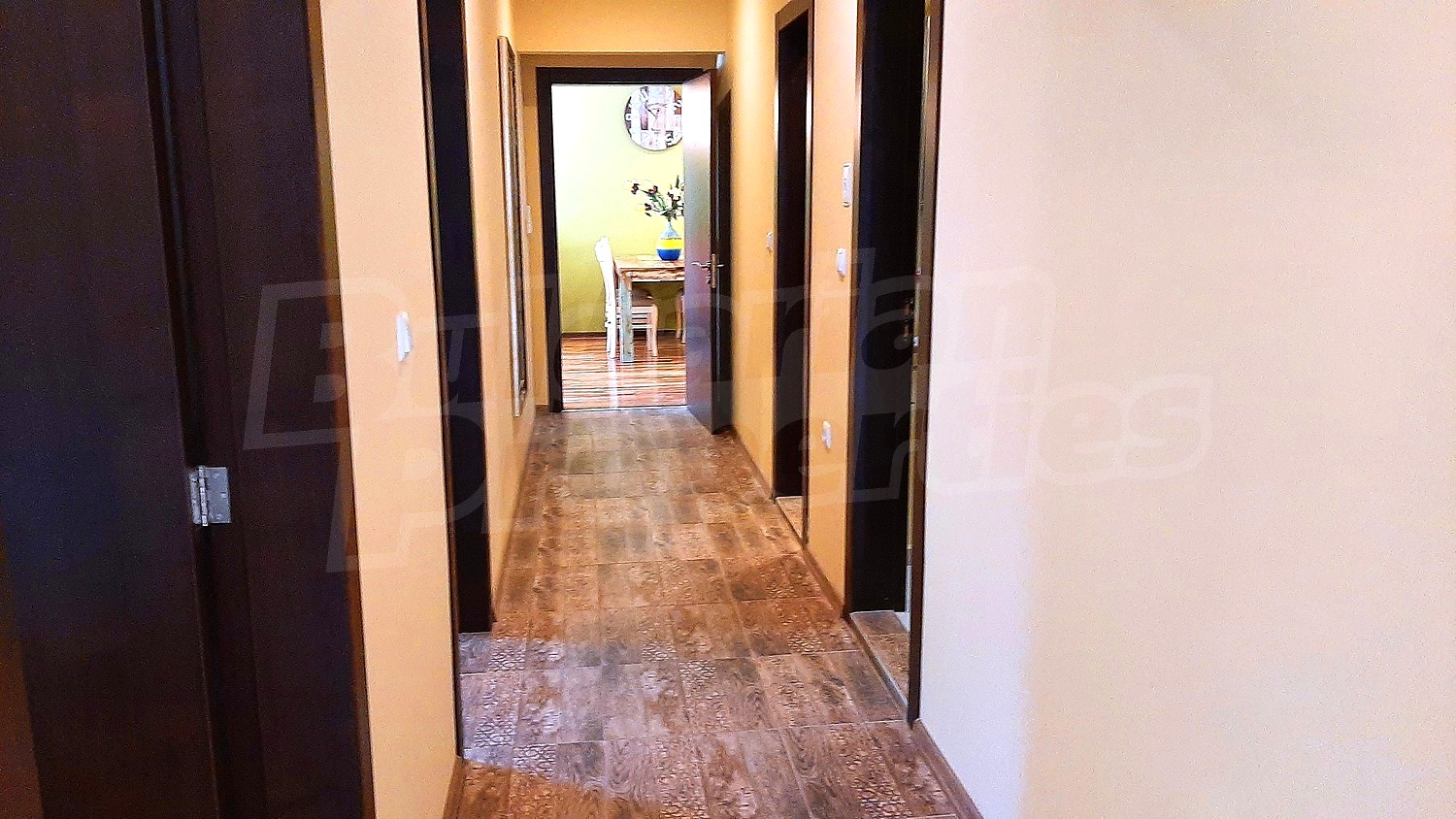Gallery Picture 27