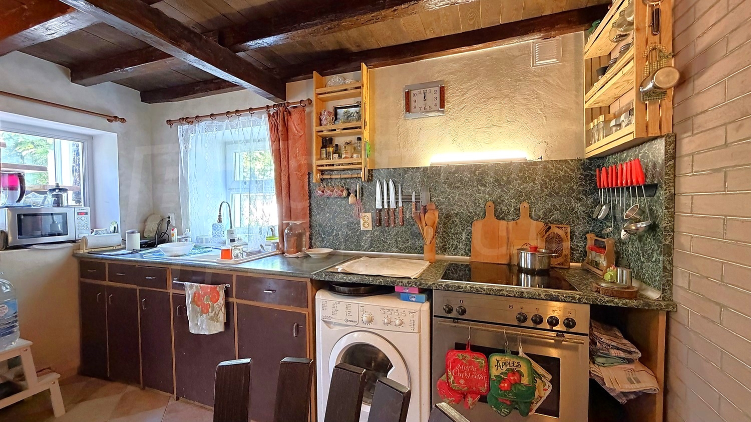 Gallery Picture 19