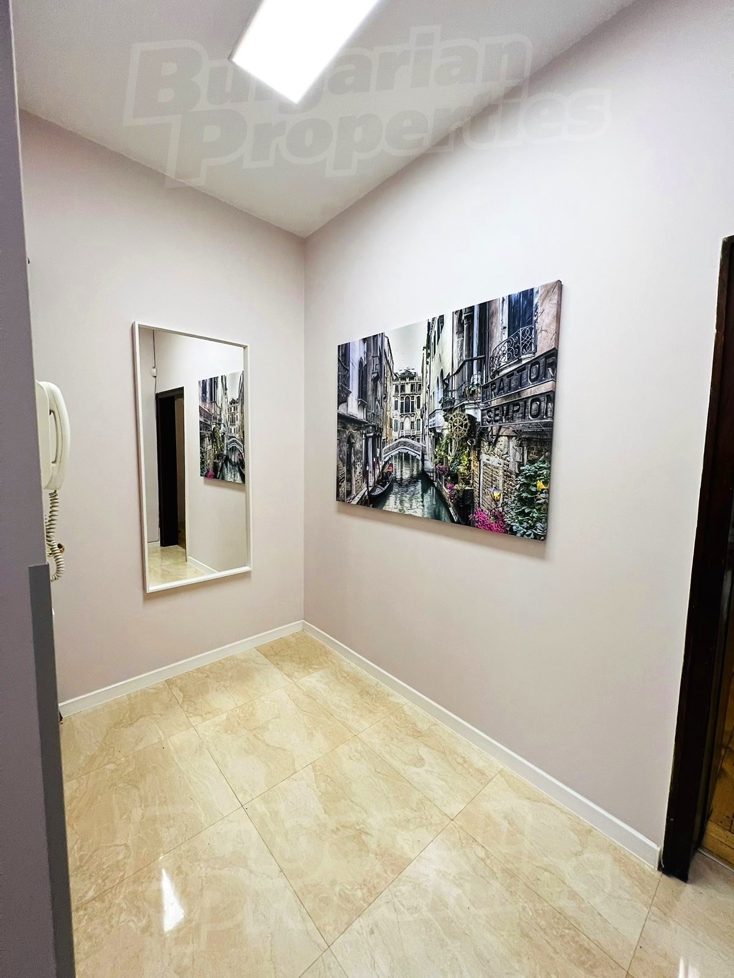 Gallery Picture 16