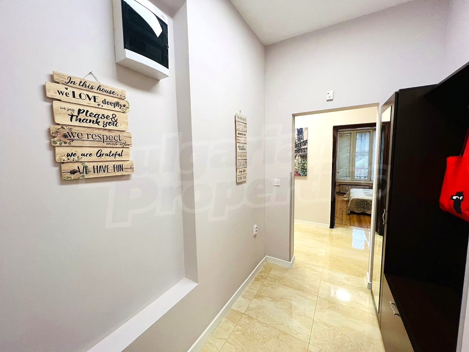 Gallery Picture 17
