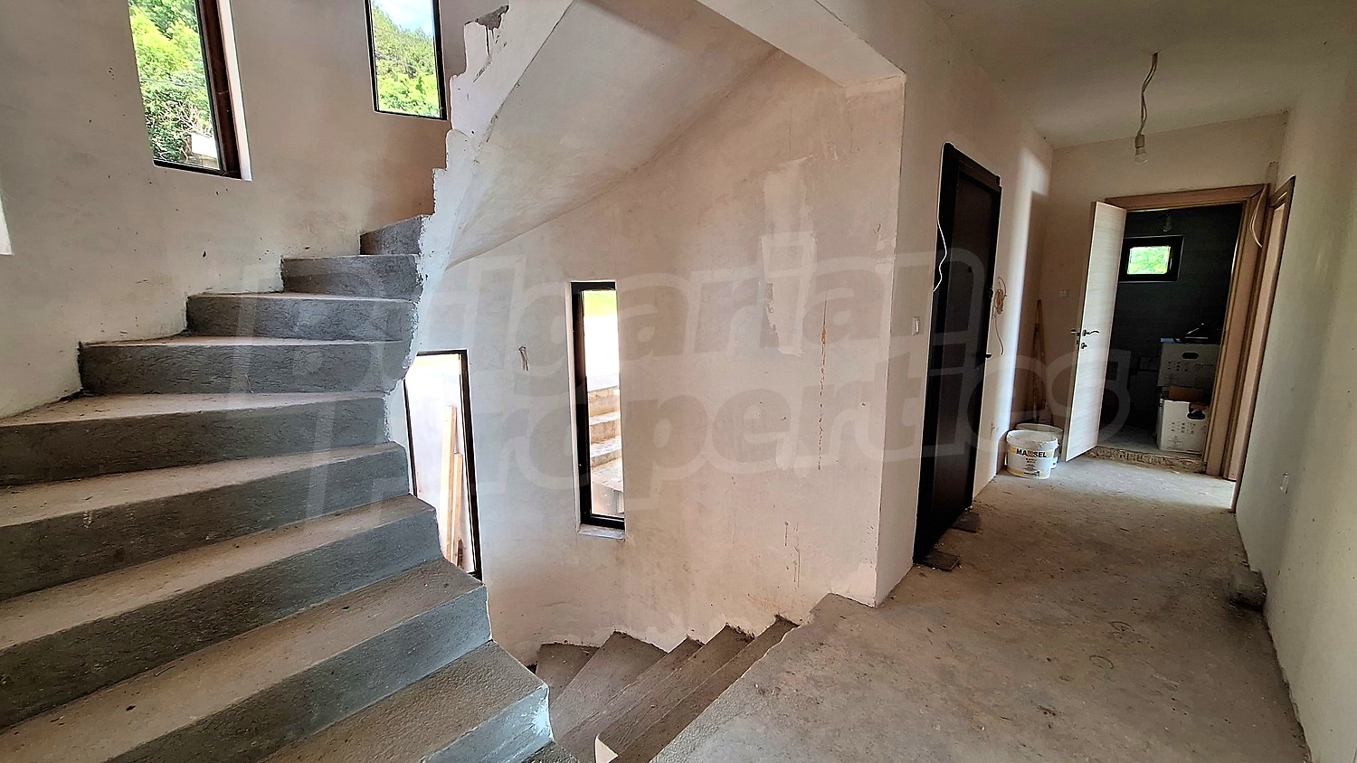 Gallery Picture 6