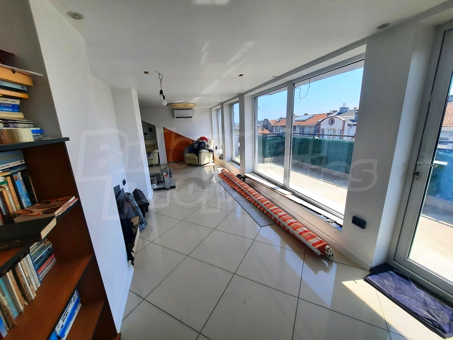 Gallery Picture 5